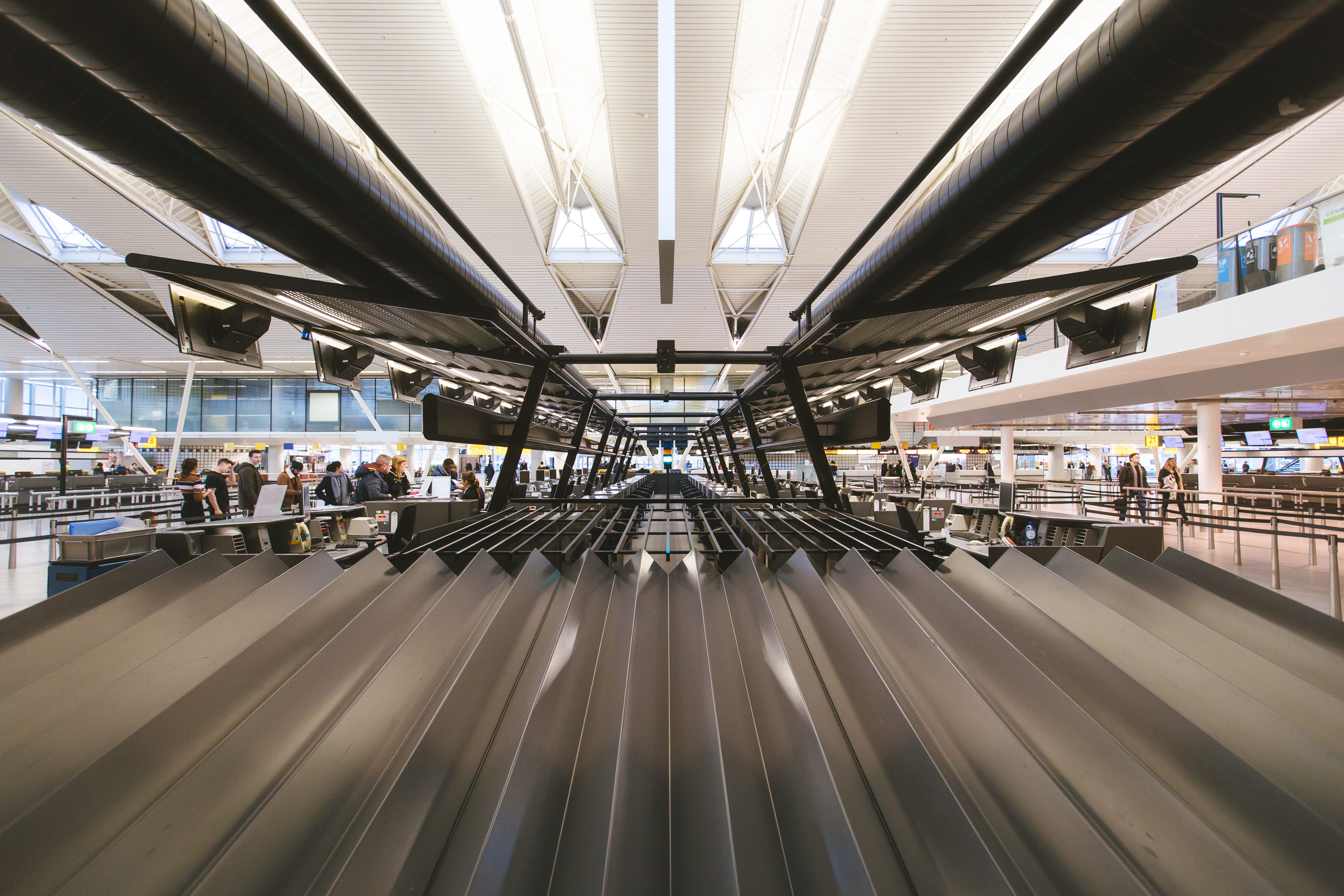 5K, netherlands, amsterdam airport schiphol, blurred motion, the way forward, public transportation, speed, incidental people, built structure, railroad station, HD Wallpaper