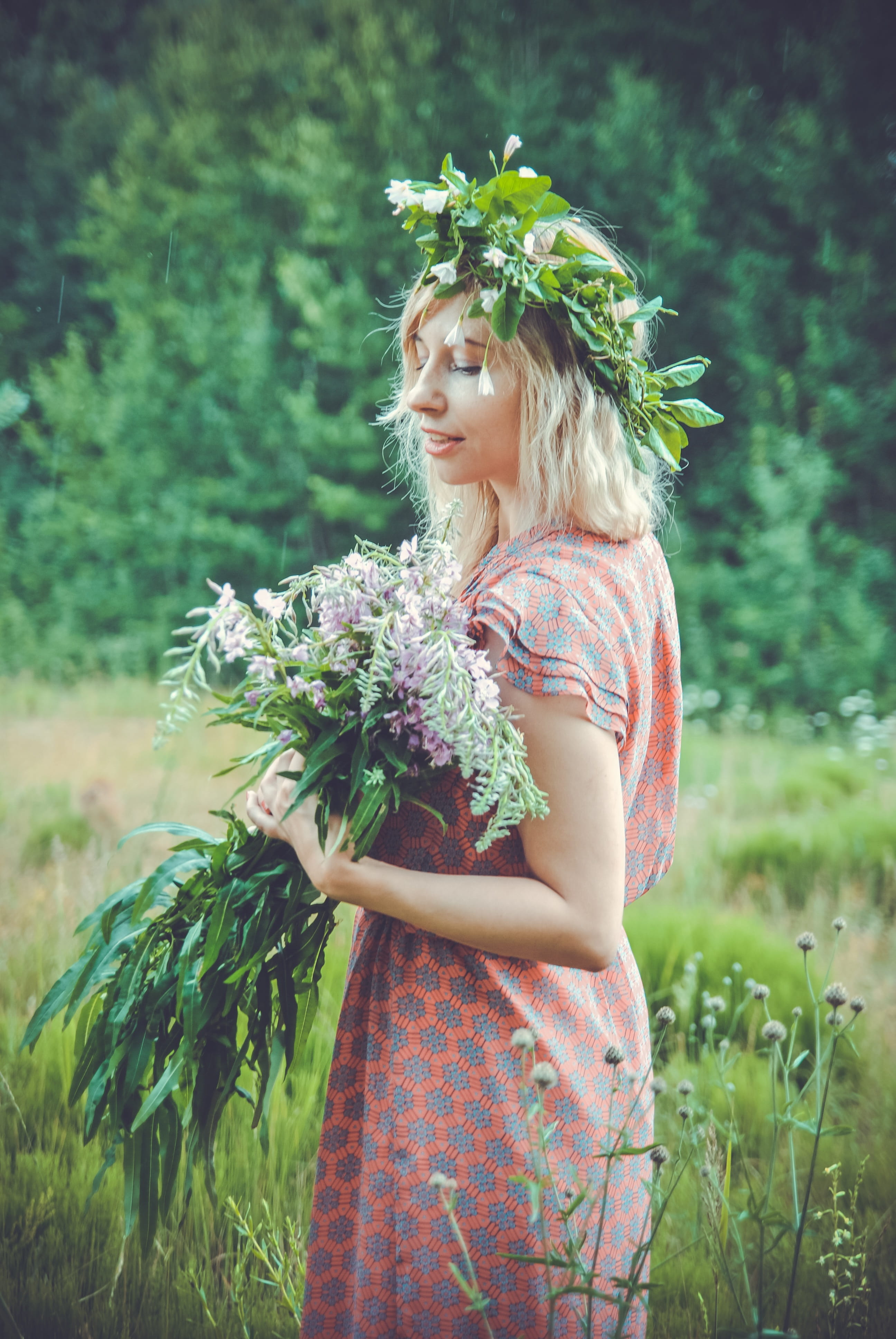 forest, bouquet, adult, midsummer night, real people, beauty, outdoors, midsummer day, wreath, standing, flowering plant, meadow, season, heathenism, fresh, Phone HD Wallpaper