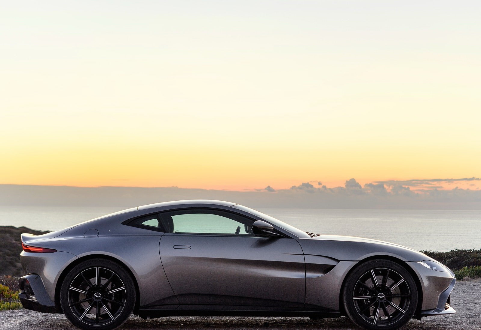 sunset, travel, mode of transportation, orange color, trip, wheel, silver, land, martin, horizon, car, land vehicle, vantage, motor vehicle, sky, luxury, HD Wallpaper