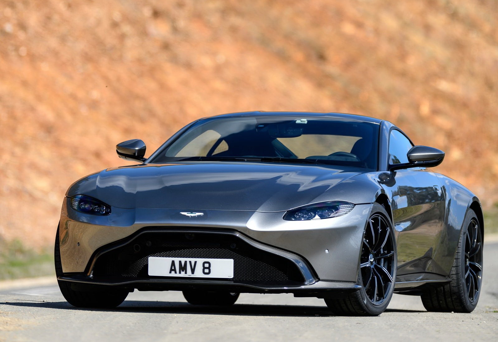 silver, land, outdoors, sport, martin, no people, sunlight, parking, transportation, headlight, focus on foreground, vantage, 720P, mode of transportation, HD Wallpaper