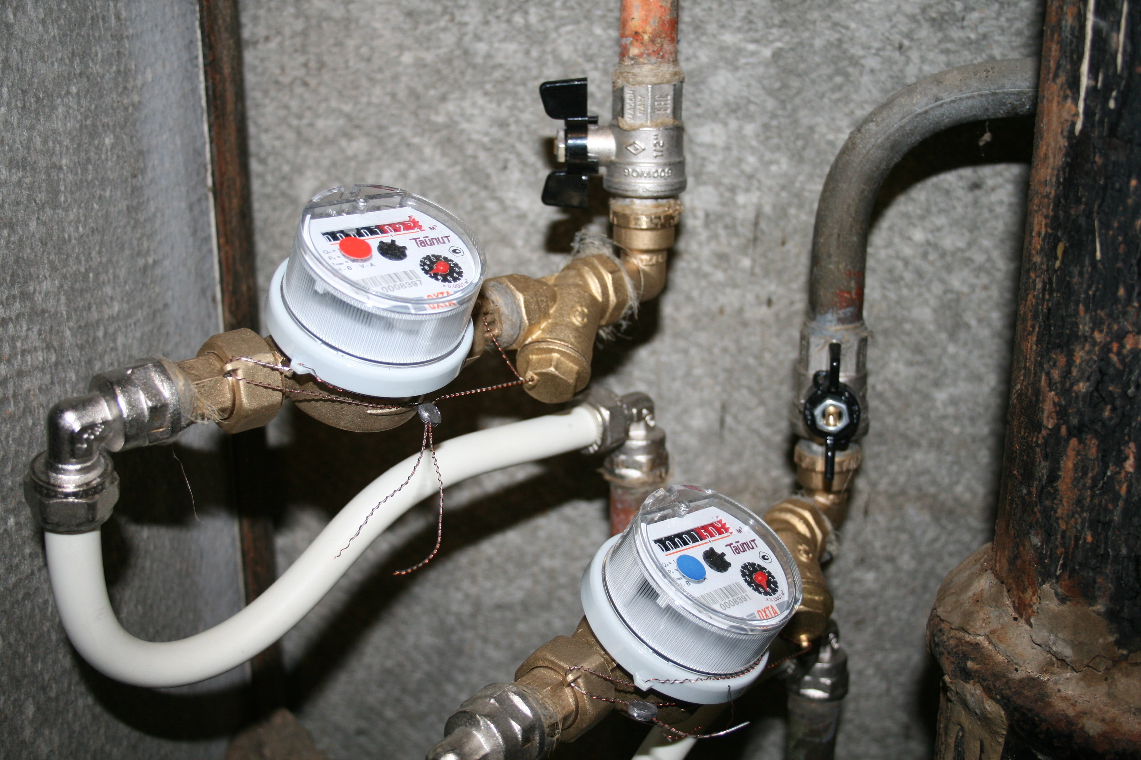 control, indoors, industry, pipe - tube, fuel and power generation, machine valve, flowmeter, close-up, gauge, pipeline, metal, machine part, high angle view, HD Wallpaper