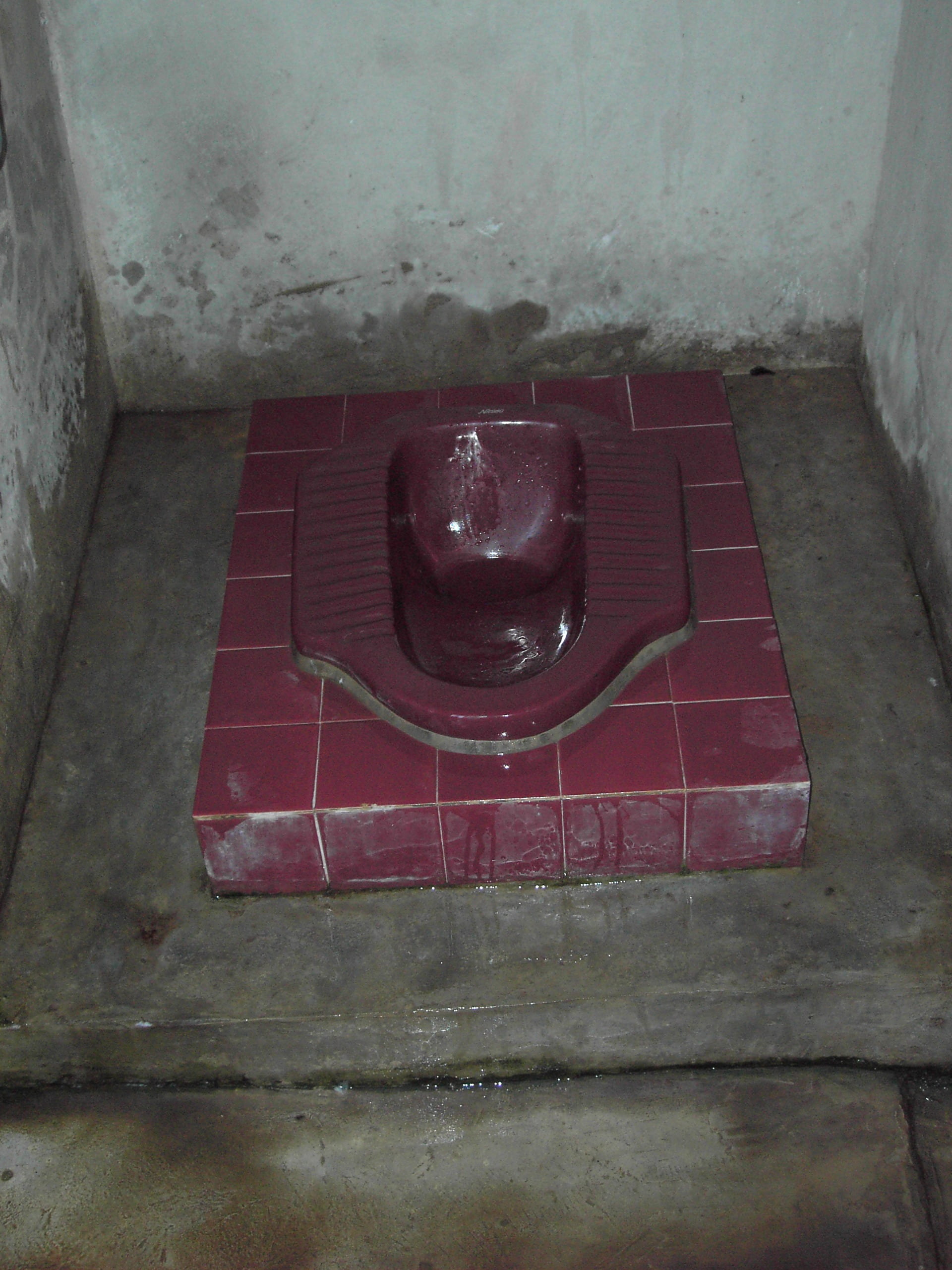 no people, 2K, architecture, container, old, thailand, indoors, wood - material, red, single object, emergency equipment, flooring, wall, household equipment, Phone HD Wallpaper