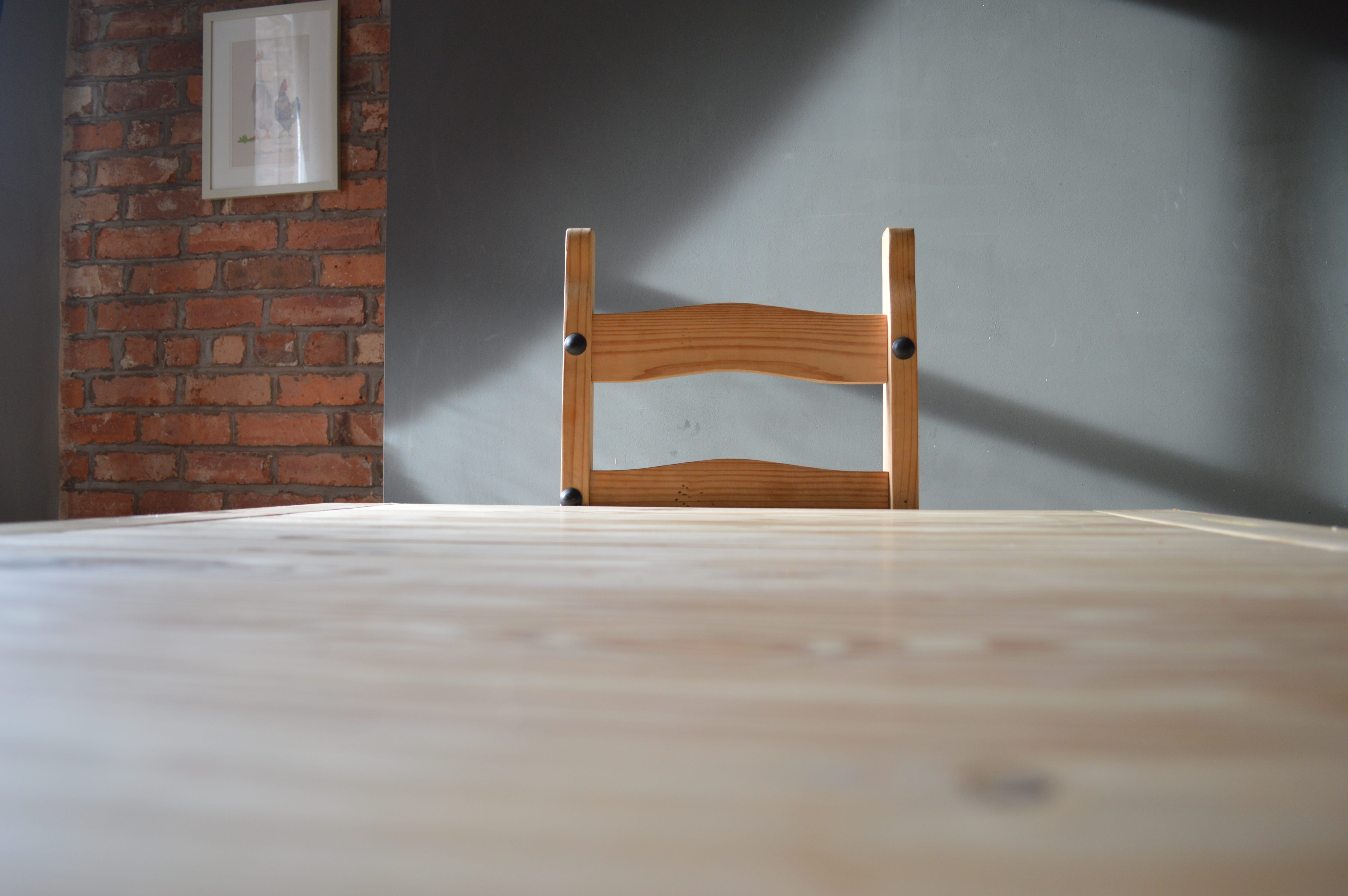 bed, electric lamp, living, floor, luxury, chair, nobody, rendering, window, wall, no people, brick wall, wooden, bright, seat, wood, architecture, clean, HD Wallpaper