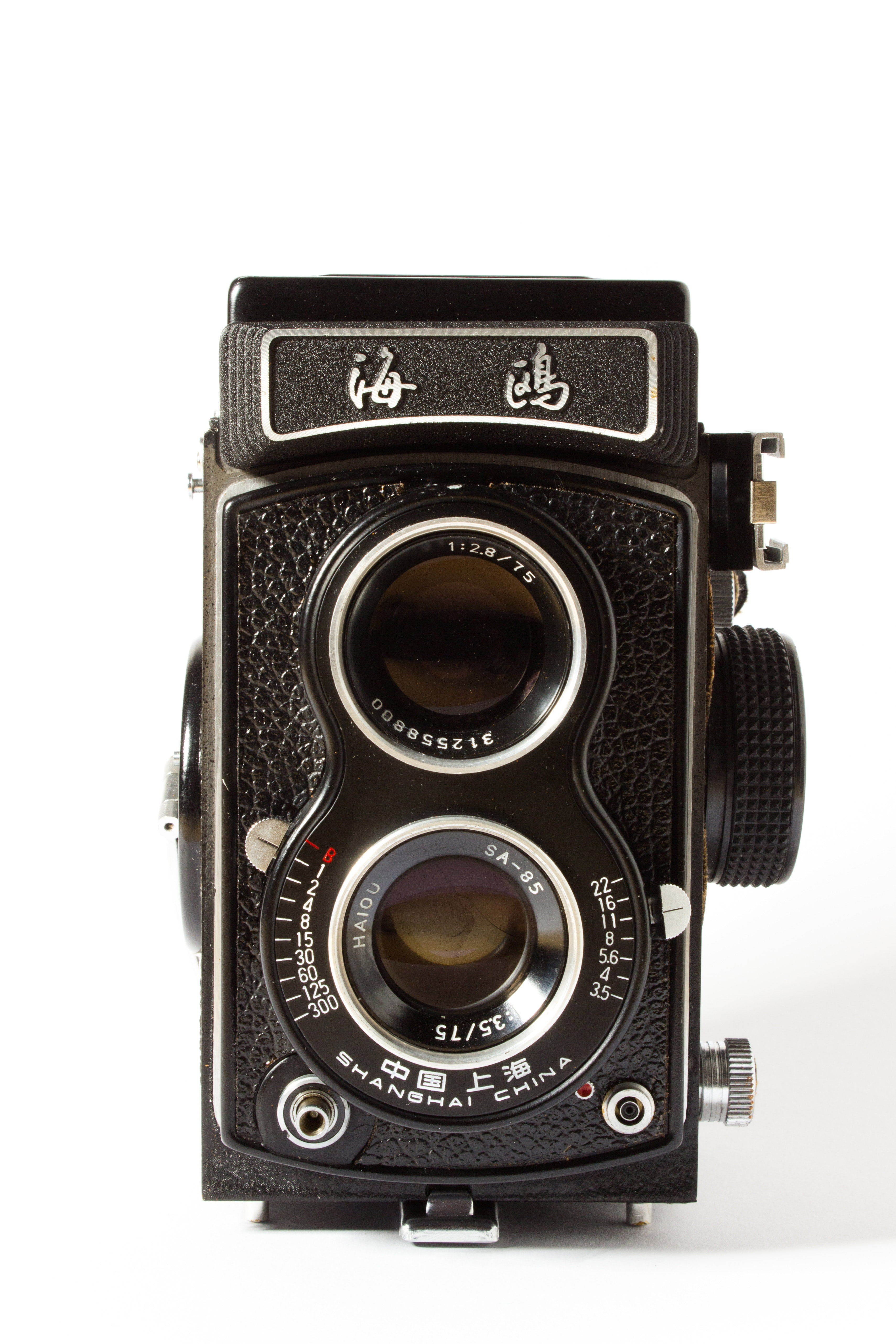 style, analog, nostalgia, photo, black color, reflection, old camera, retro styled, retro, urban, close-up, tlr, slr camera, city life, hip, 5K, 80, analog camera, Phone HD Wallpaper
