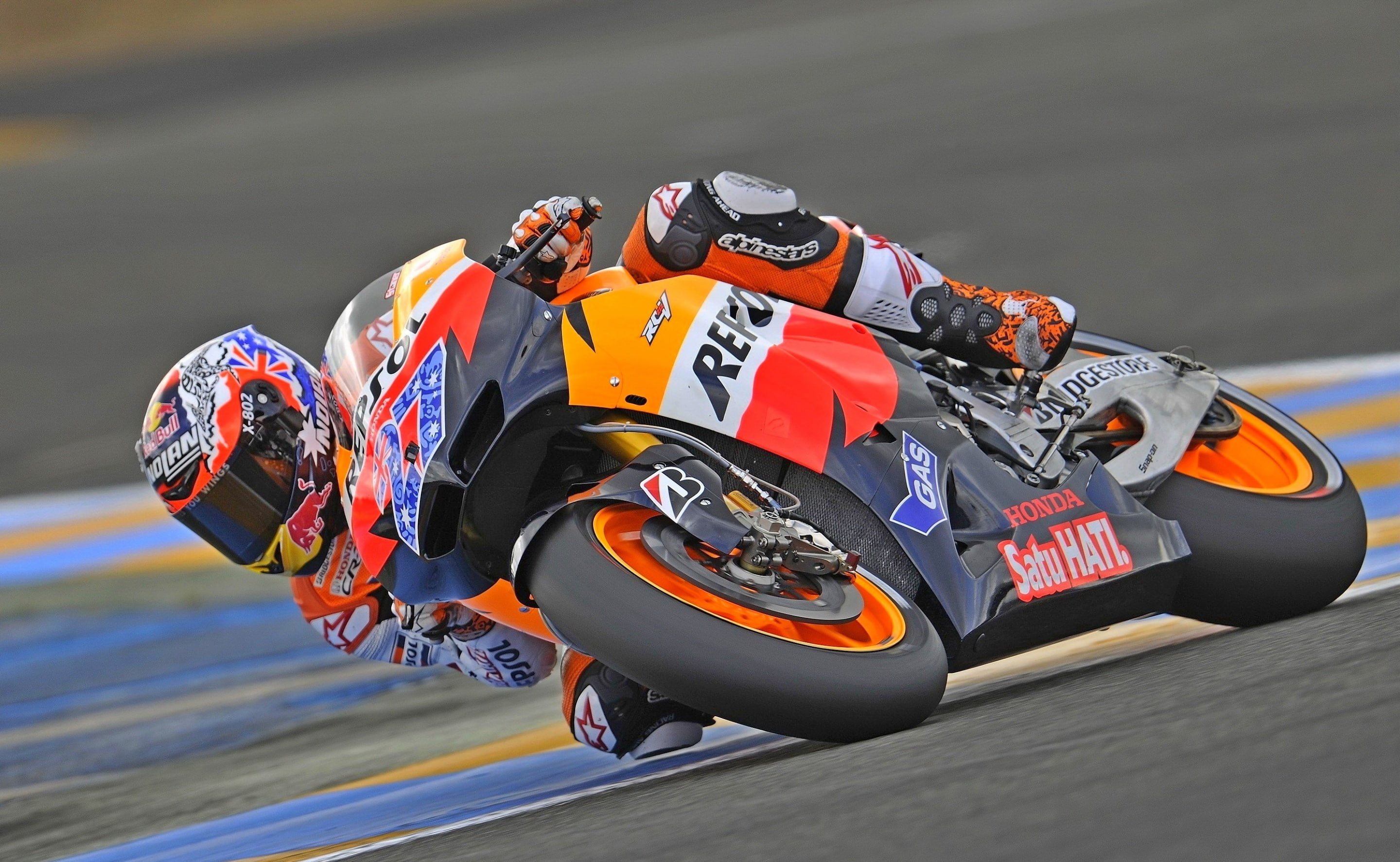 teamwork, adult, people, headwear, competitive sport, speed, orange, Team, Casey, helmet, cooperation, competition, clothing, motorcycle, transportation, HD Wallpaper