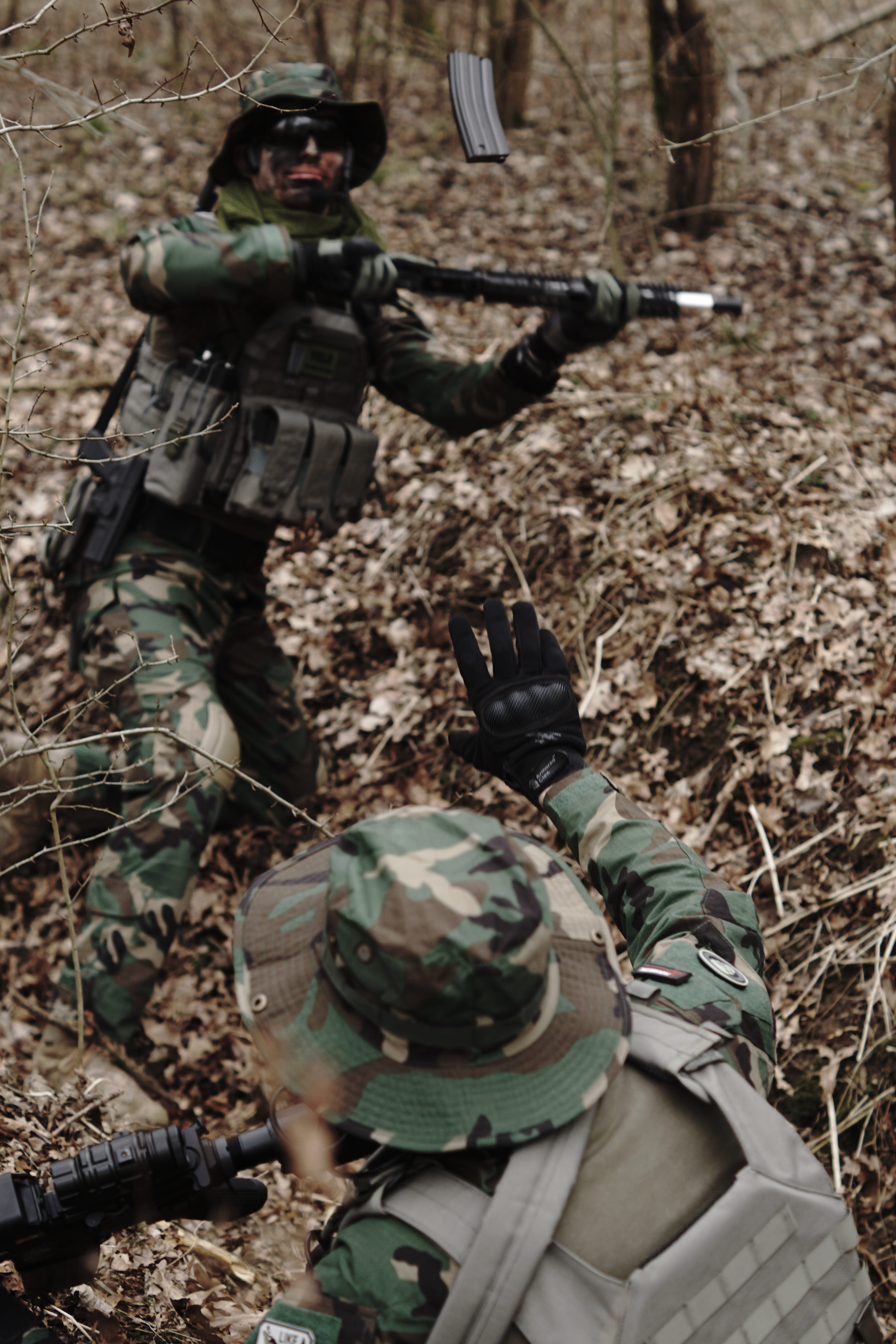 5K, special forces, weapon, team, conflict, day, protection, uniform, clothing, war, camouflage clothing, gun, security, military, aggression, commando, Phone HD Wallpaper