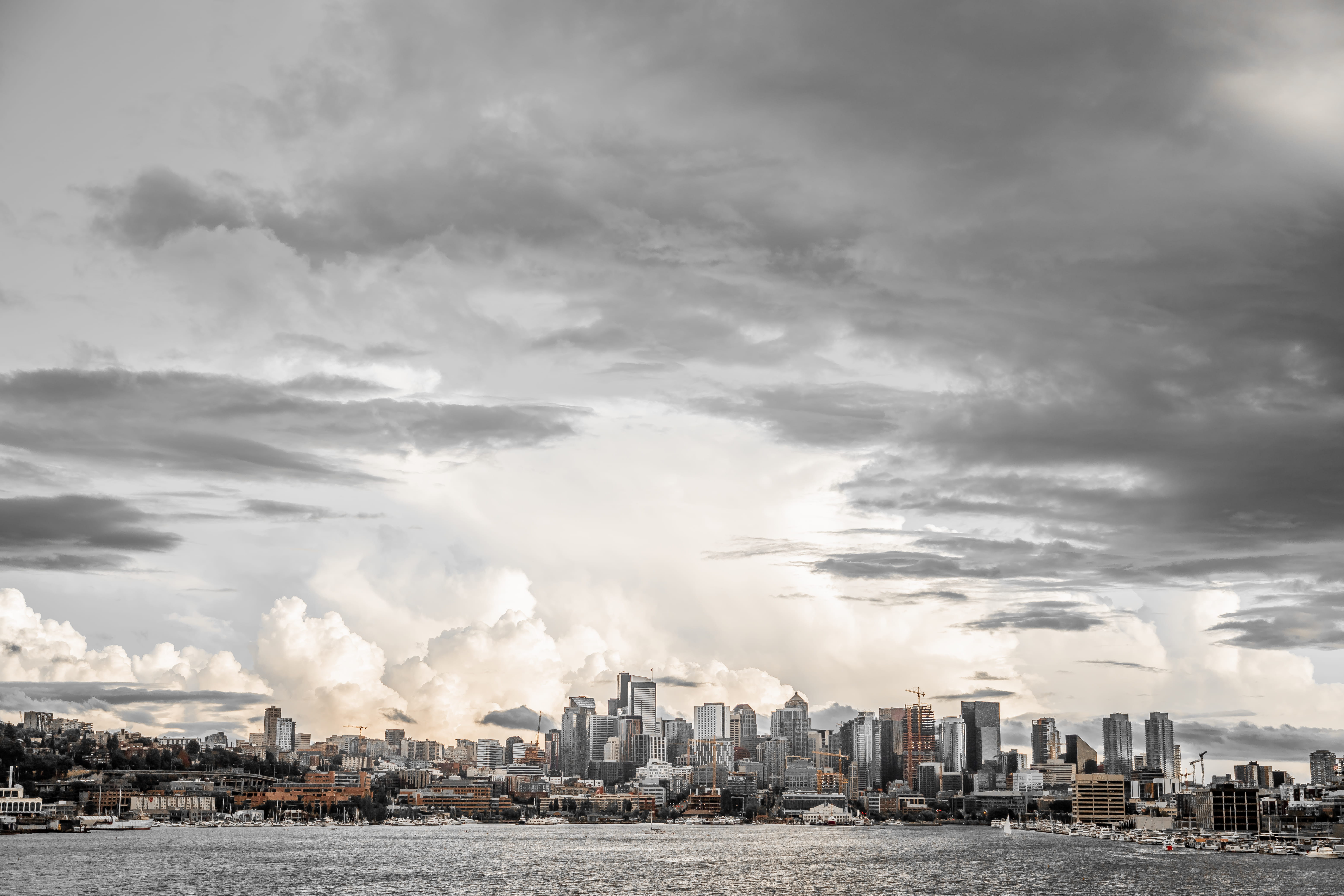 tall - high, urban skyline, weather, building exterior, built structure, seattle, 5K, waterfront, settlement, cloud, office building exterior, financial district, HD Wallpaper