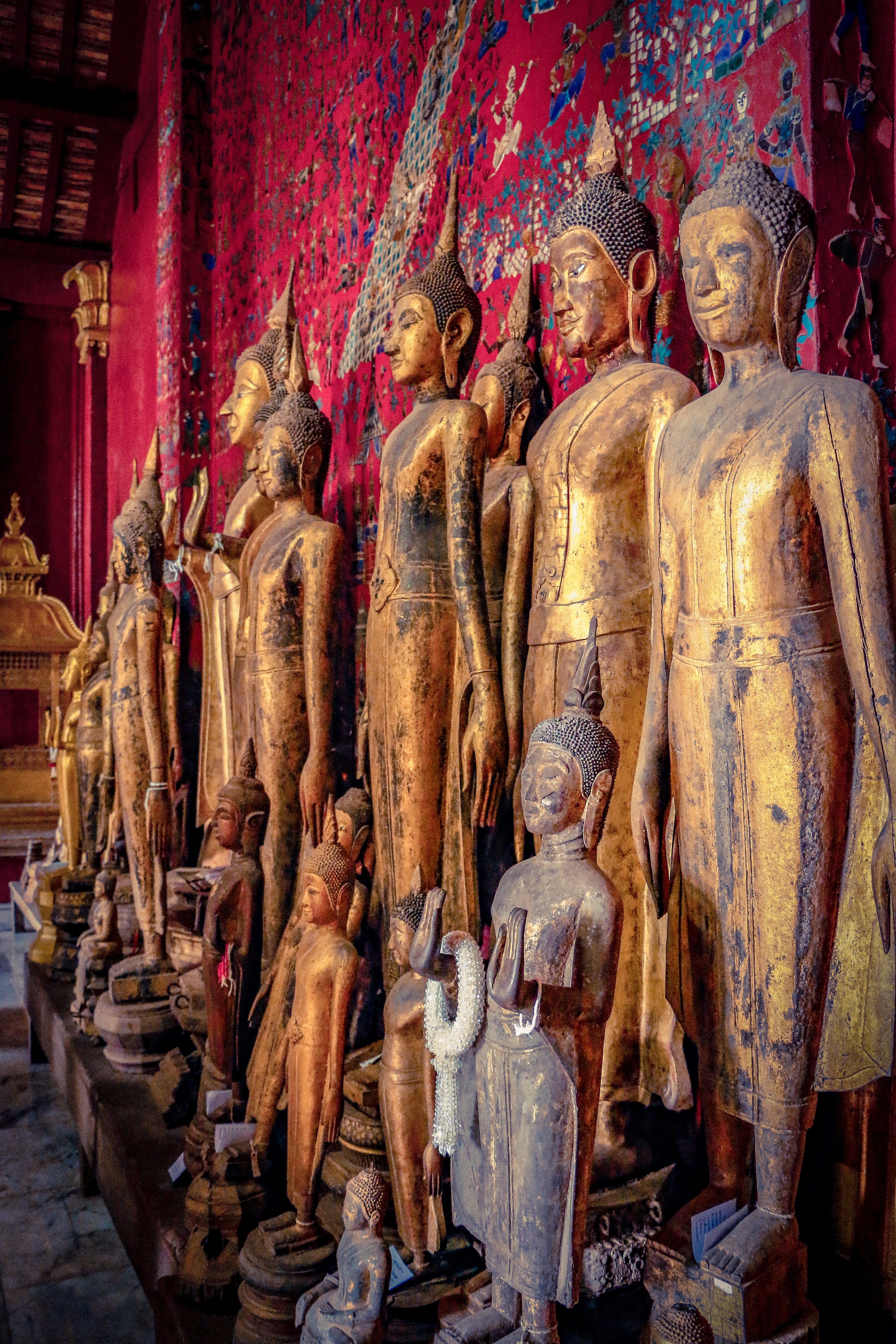 the past, spirituality, creativity, built structure, place of worship, representation, asia culture, indoors, belief, sculpture, human representation, architecture, Phone HD Wallpaper