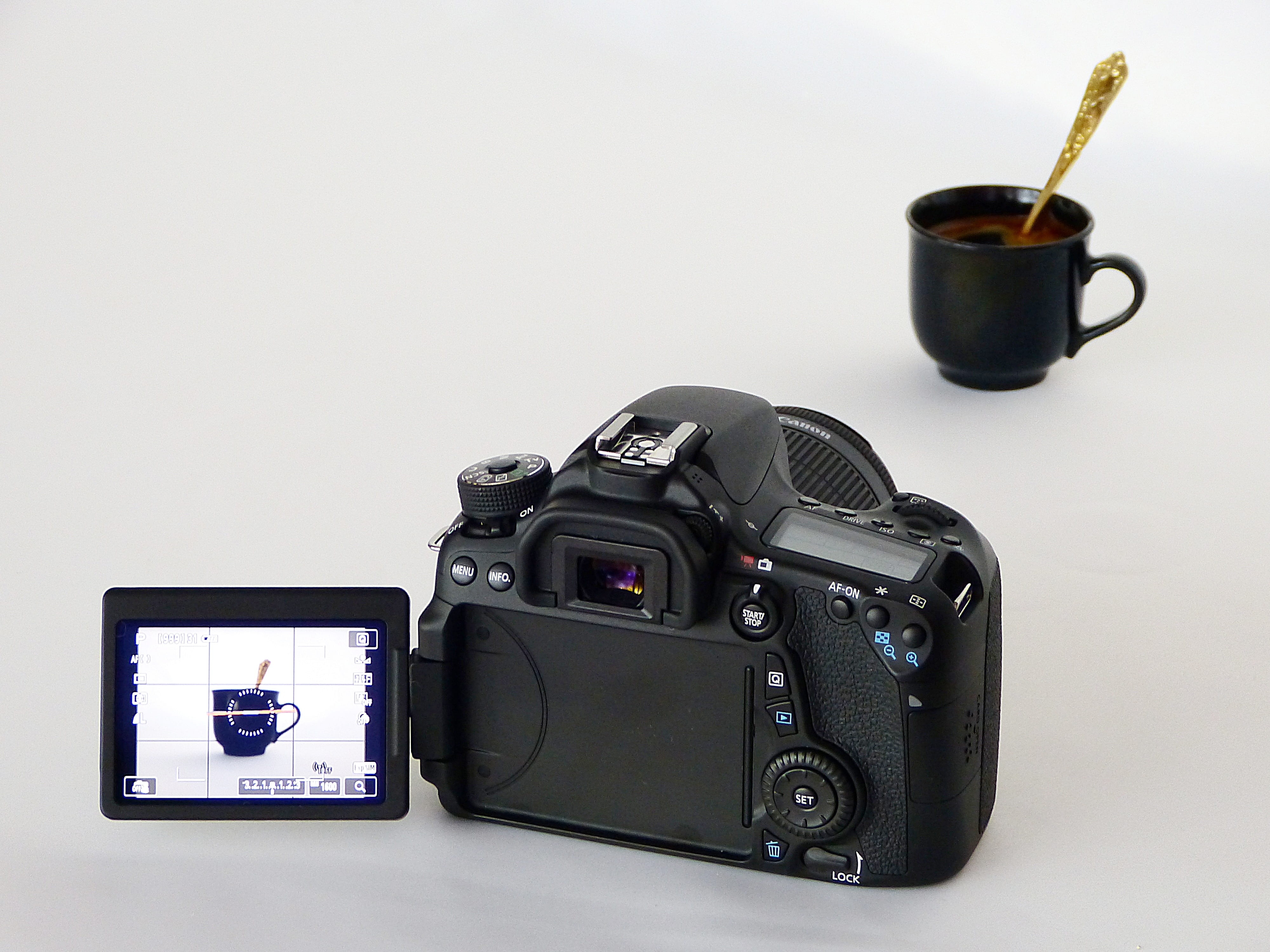technology, coffee, copy space, device, white background, apn, studio shot, mug, photographic equipment, lens - optical instrument, capturing, camera, spoon, HD Wallpaper