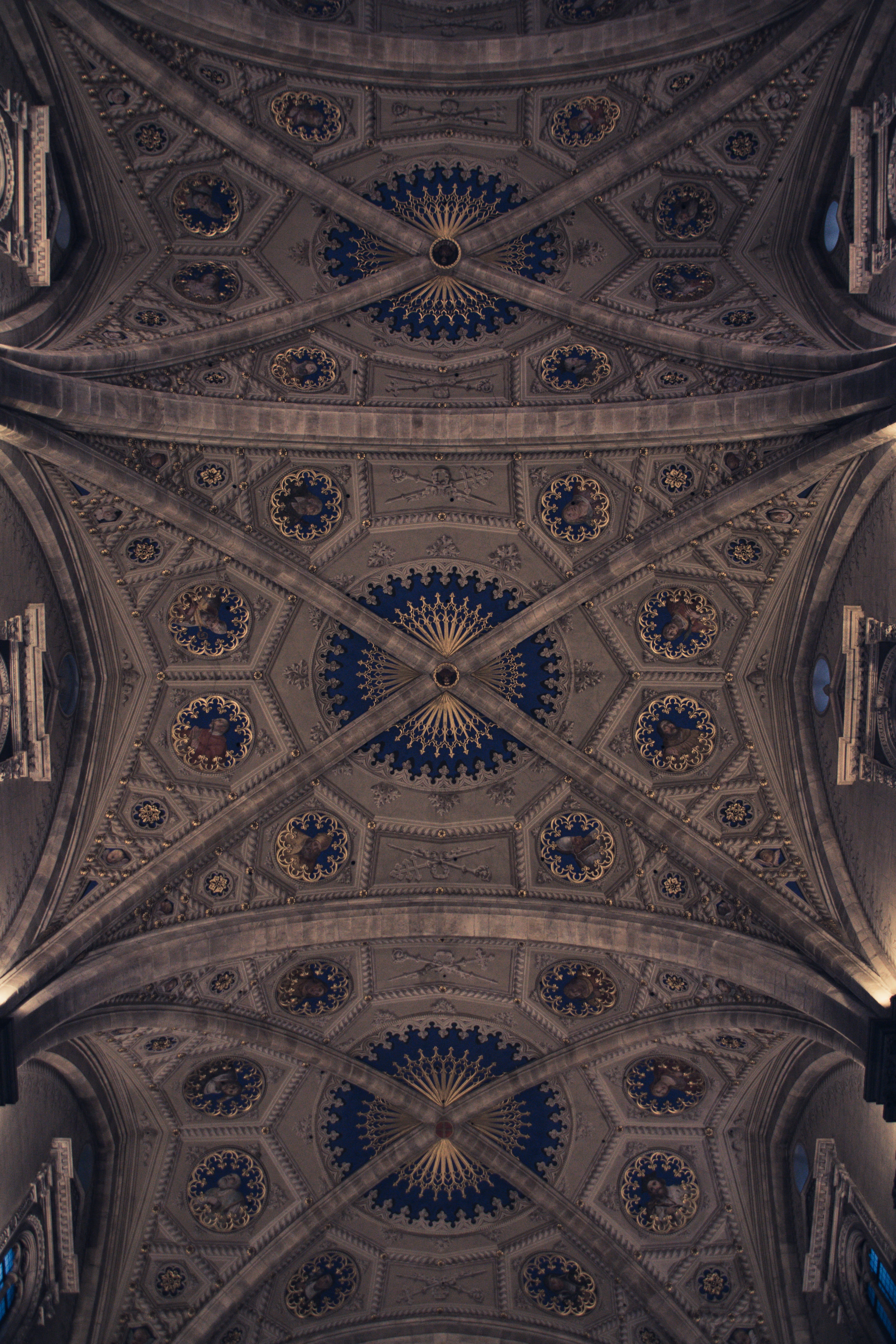 travel destinations, como, decoration, glass, full frame, 5K, pn, lake, design, fresco, floral pattern, art and craft, roof, canon, built structure, italy, Phone HD Wallpaper