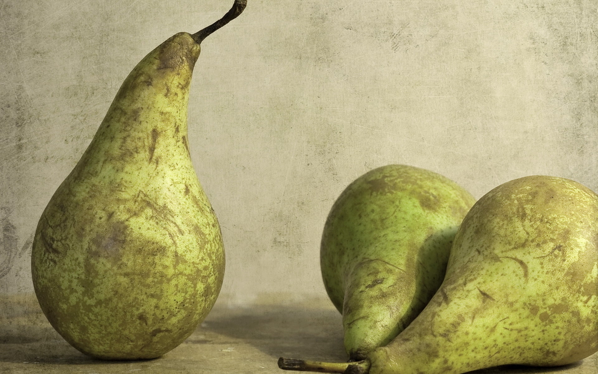 indoors, unripe, food and drink, green color, fruit, 1080P, still life, three objects, pear, peers, table, wall - building feature, ripe, food, close-up, HD Wallpaper