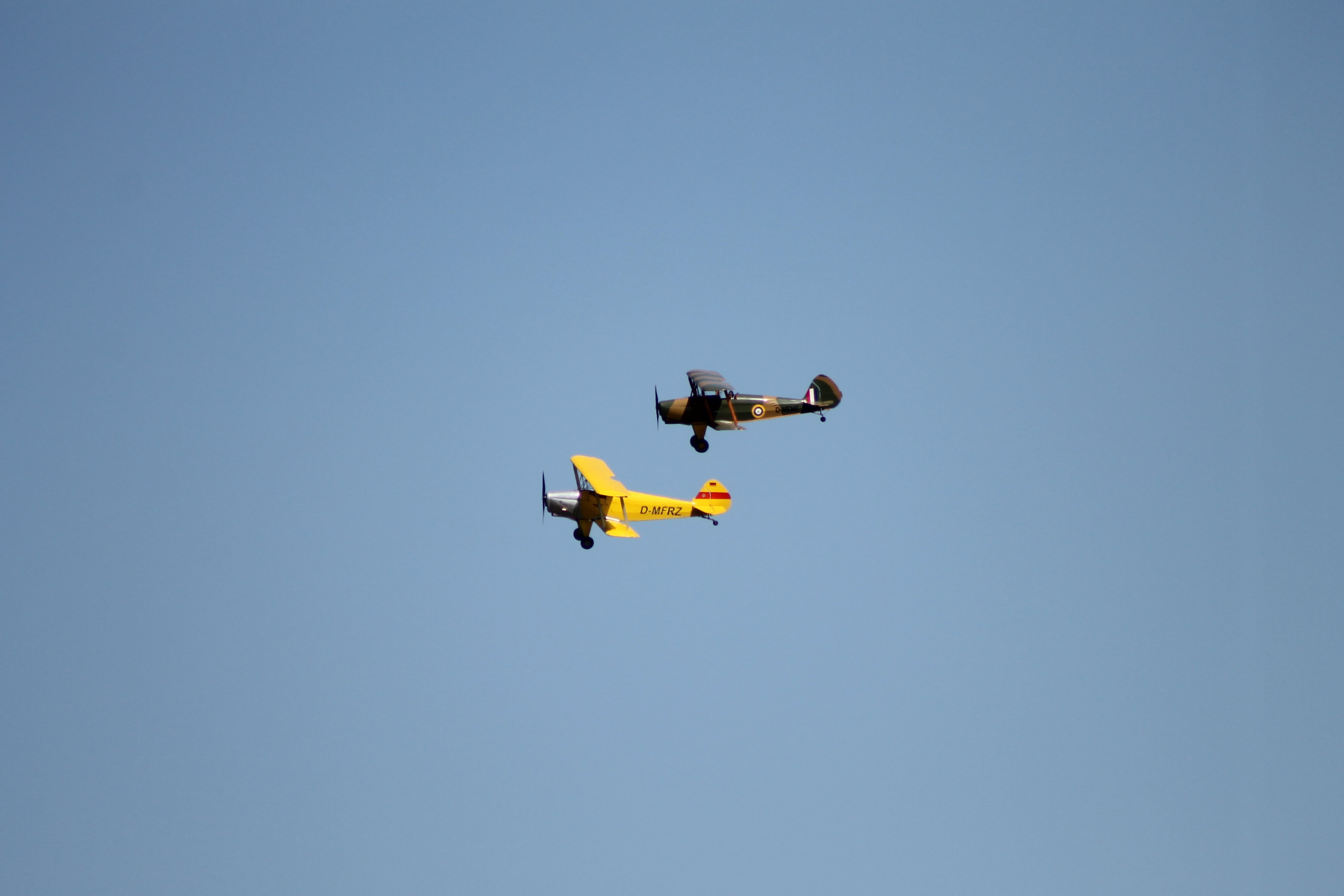 copy space, technology, motion, blue, low angle view, mid-air, propeller, flugshow, on the move, flight, 4K, transportation, flyer, outdoors, nature, flying, HD Wallpaper