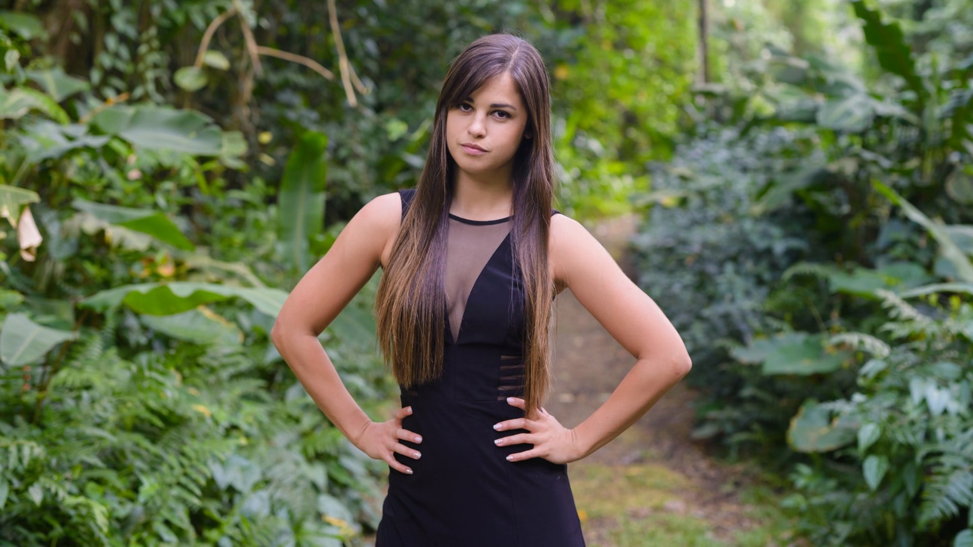 one person, Marvin Chandra, model, hair, cleavage, plant, front view, growth, young adult, young women, beauty, day, hand, real people, long hair, standing, HD Wallpaper