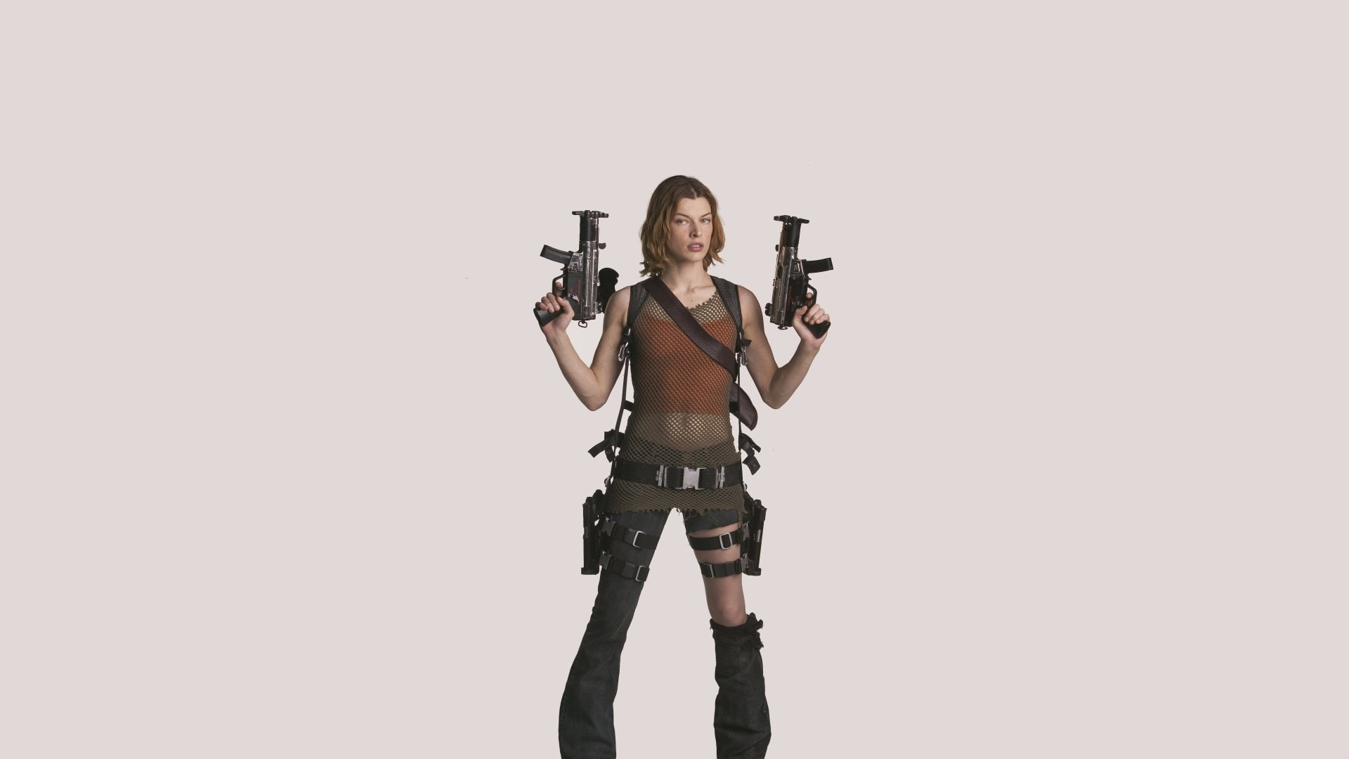 Resident Evil, looking at camera, young adult, gun, weapon, holding, Resident Evil: Apocalypse, cut out, adult, Alice (Resident Evil), one person, studio shot, HD Wallpaper
