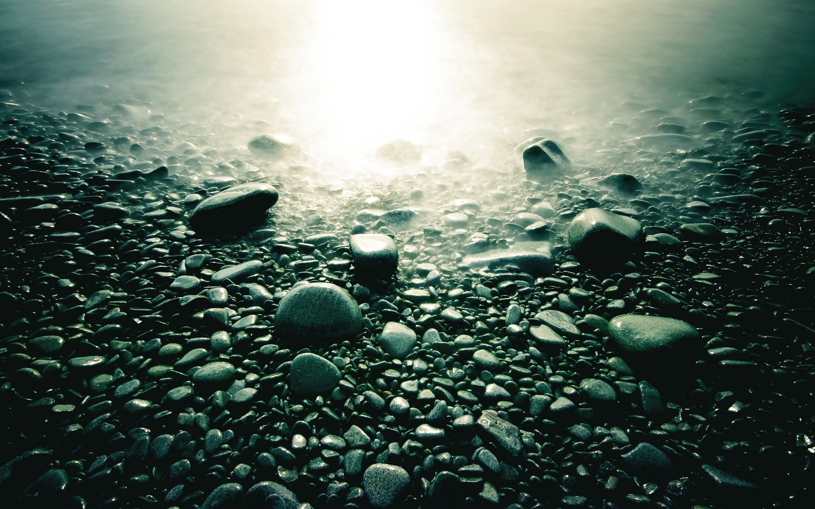 window, gray, shiny, raindrop, reflection, dullness, day, liquid, underwater, bright, rock, 720P, transparent, sport, clean, sunlight, sea, rain, blue, HD Wallpaper