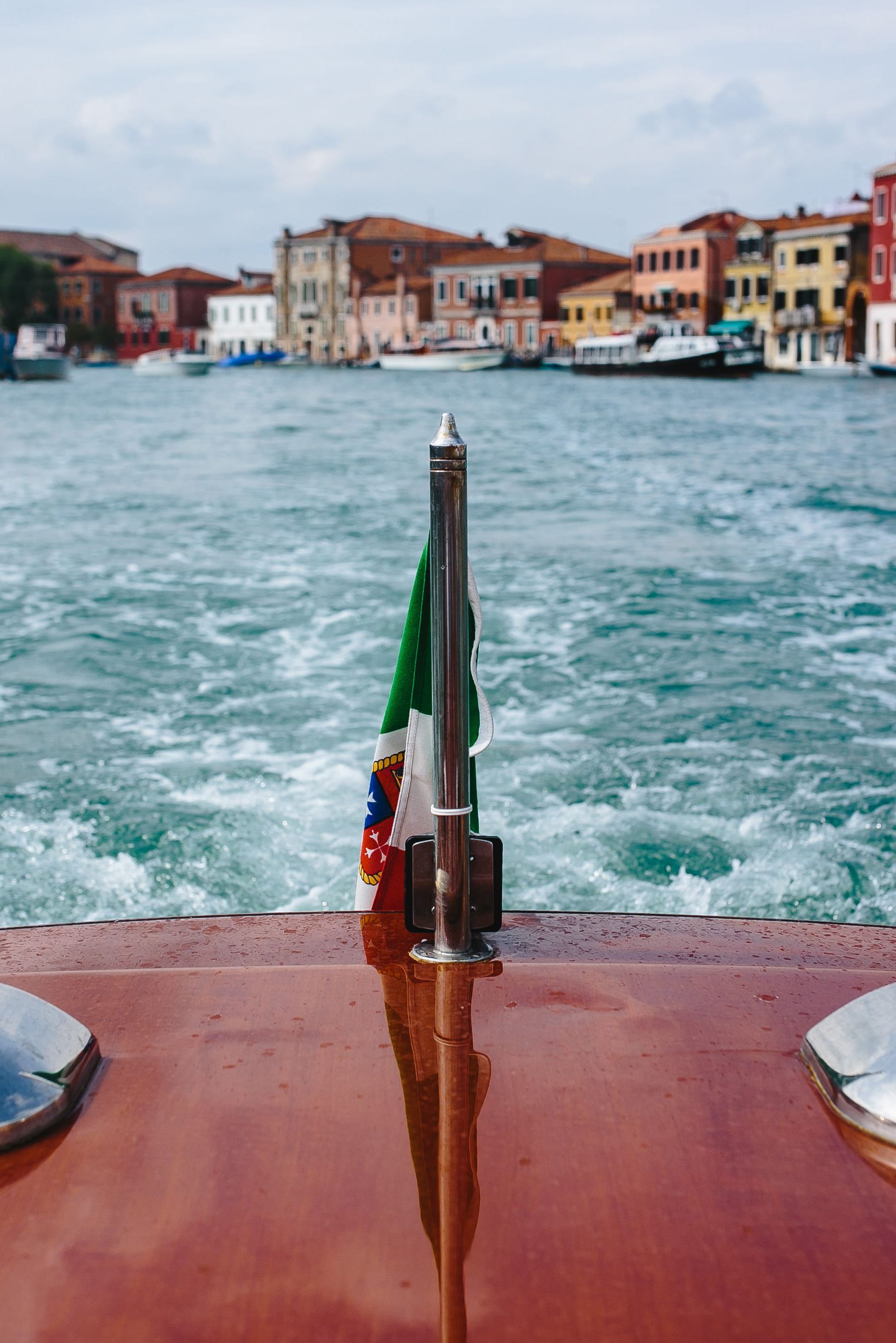 day, mediterranean Countries, flag, wood - Material, italy, on my way, no people, built structure, building, building exterior, travel, tourism, 2K, water, Phone HD Wallpaper