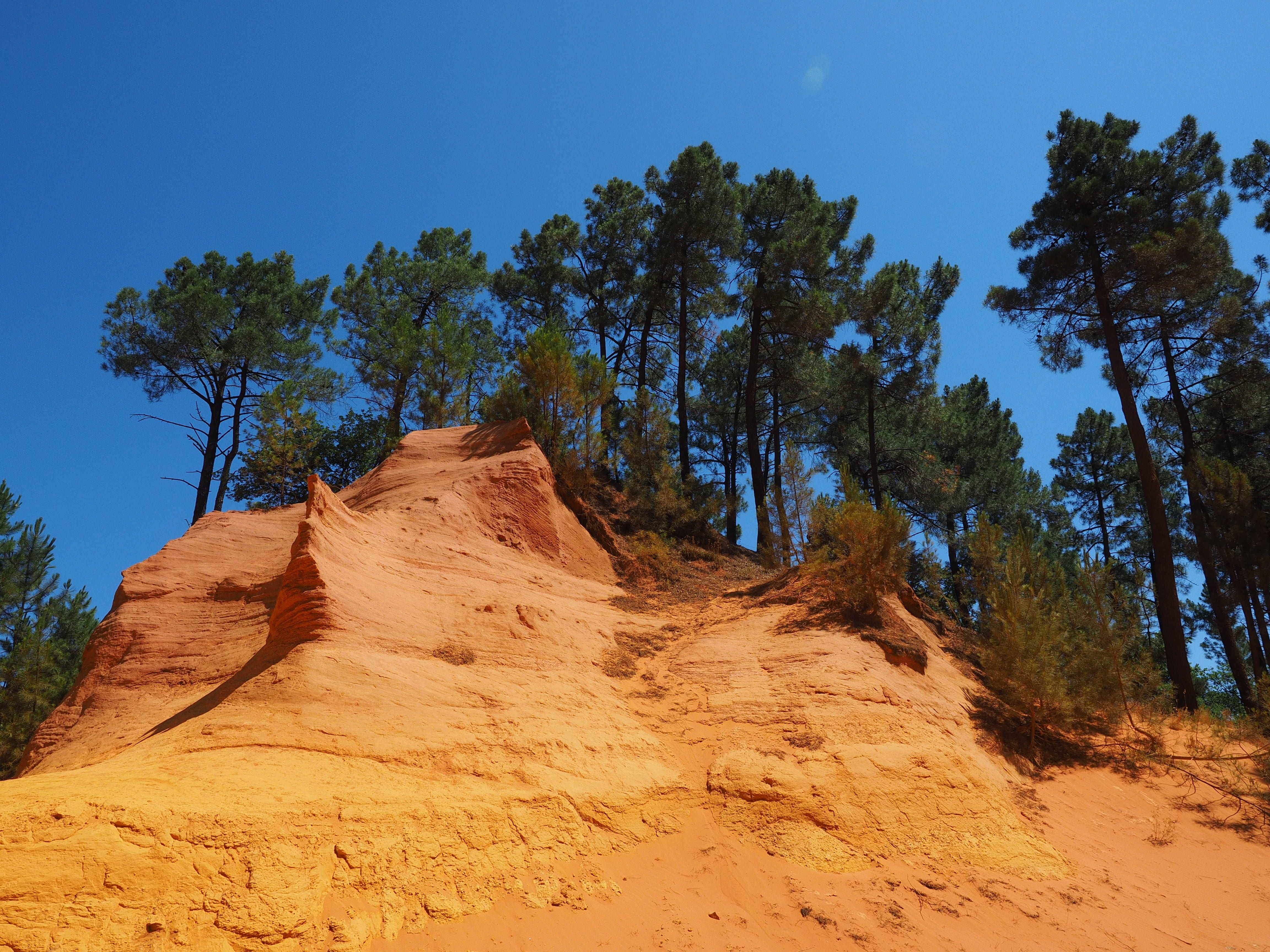 yellow, vaucluse, arrondissement apt, ocher quarry, canton apt, blue, sandstone, landscape, arid climate, ocher mine, physical geography, earth color, semi-arid, HD Wallpaper