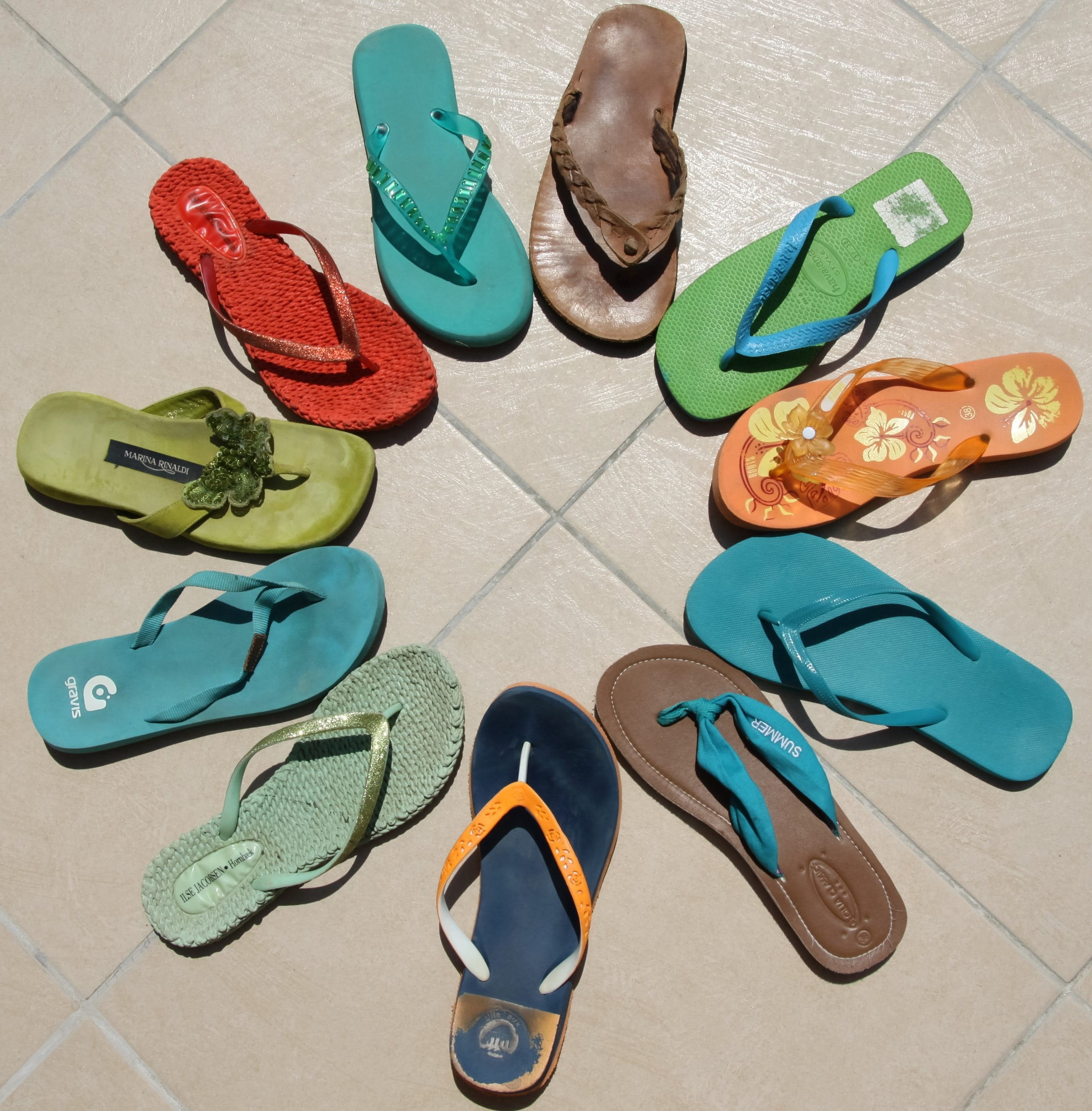 photography, floor, orange, glasses, trip, shoe, fashion, sandal, multi colored, personal accessory, multicolored, multicolor, beach, flip, spectrum, high angle view, Phone HD Wallpaper