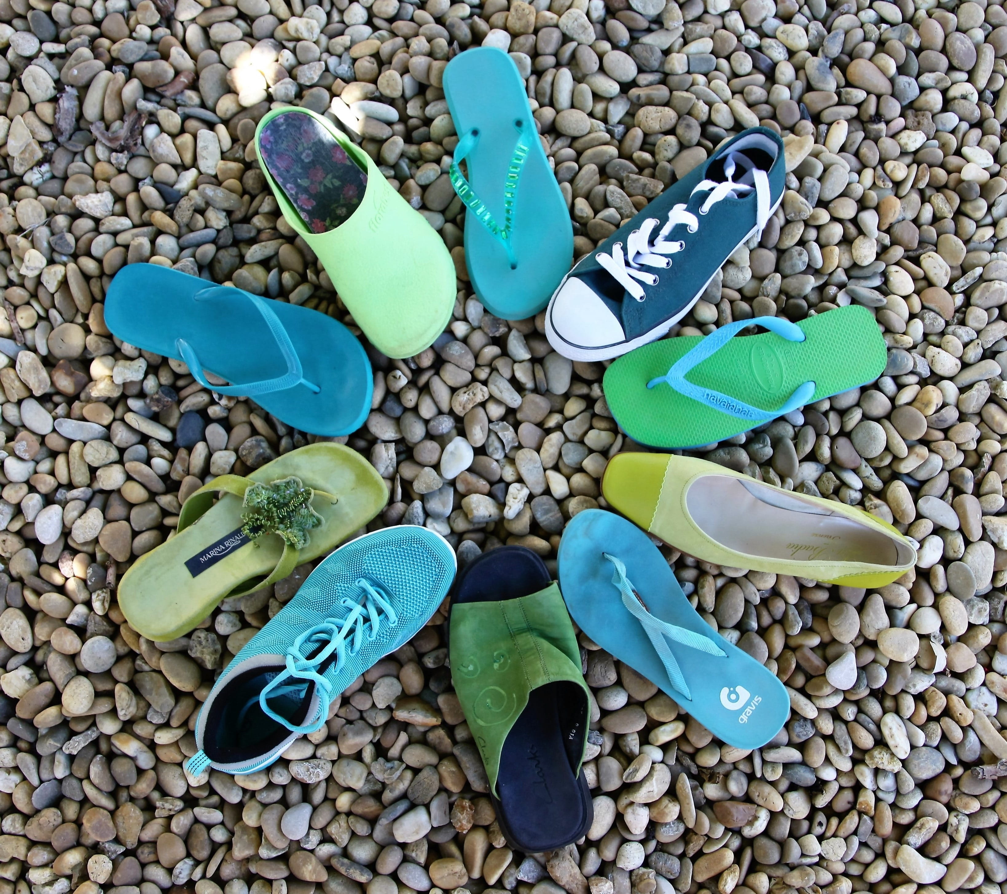blue and green, beach, no people, palette, pebble, friendship, mixture, large group of objects, rock, team, shoe, friends, togetherness, different, green, HD Wallpaper