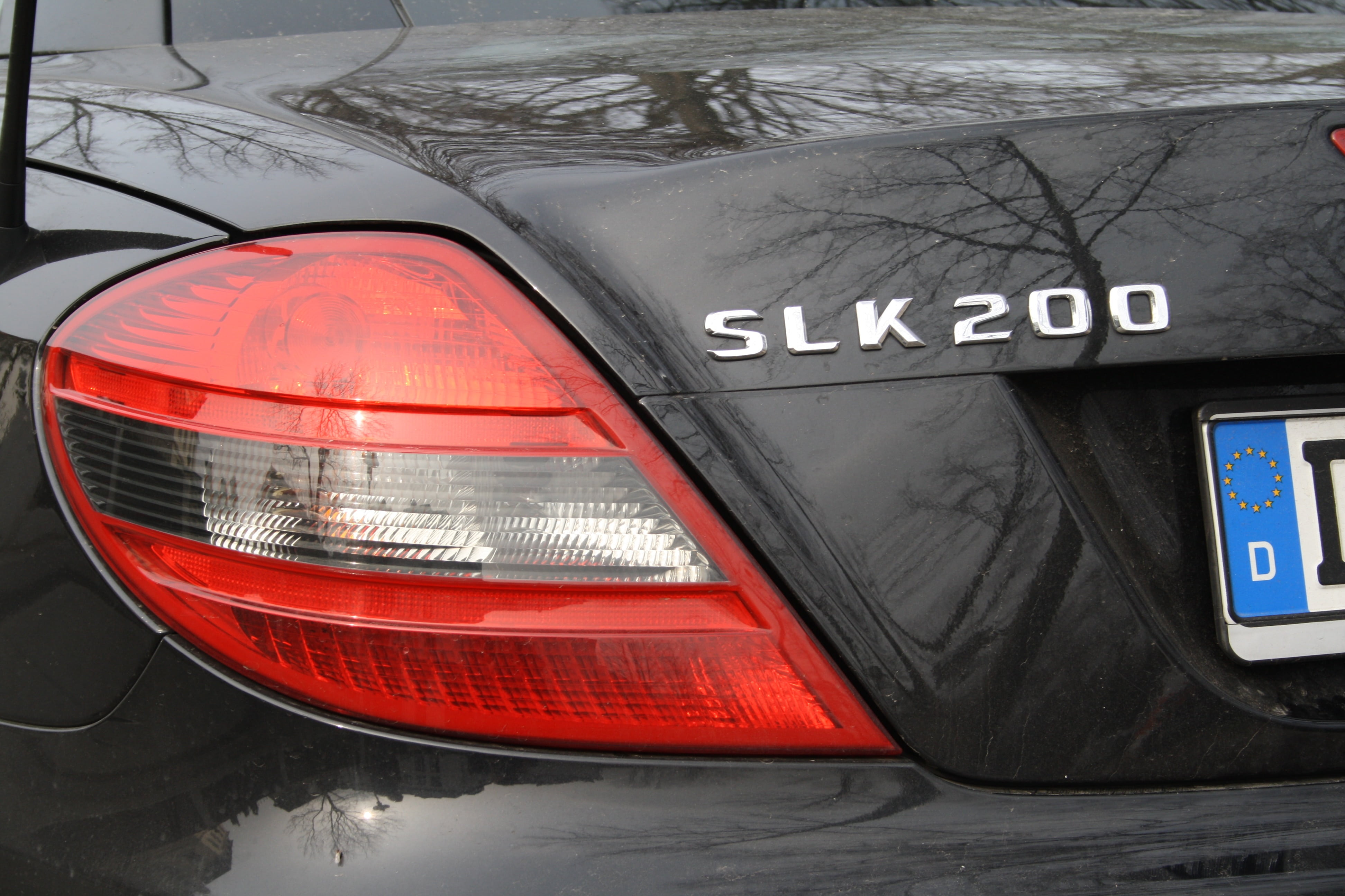 day, roadster, headlight, sports car, car, vehicle, no people, stationary, pkw, communication, sign, black, outdoors, motor vehicle, passenger cars, slk, HD Wallpaper