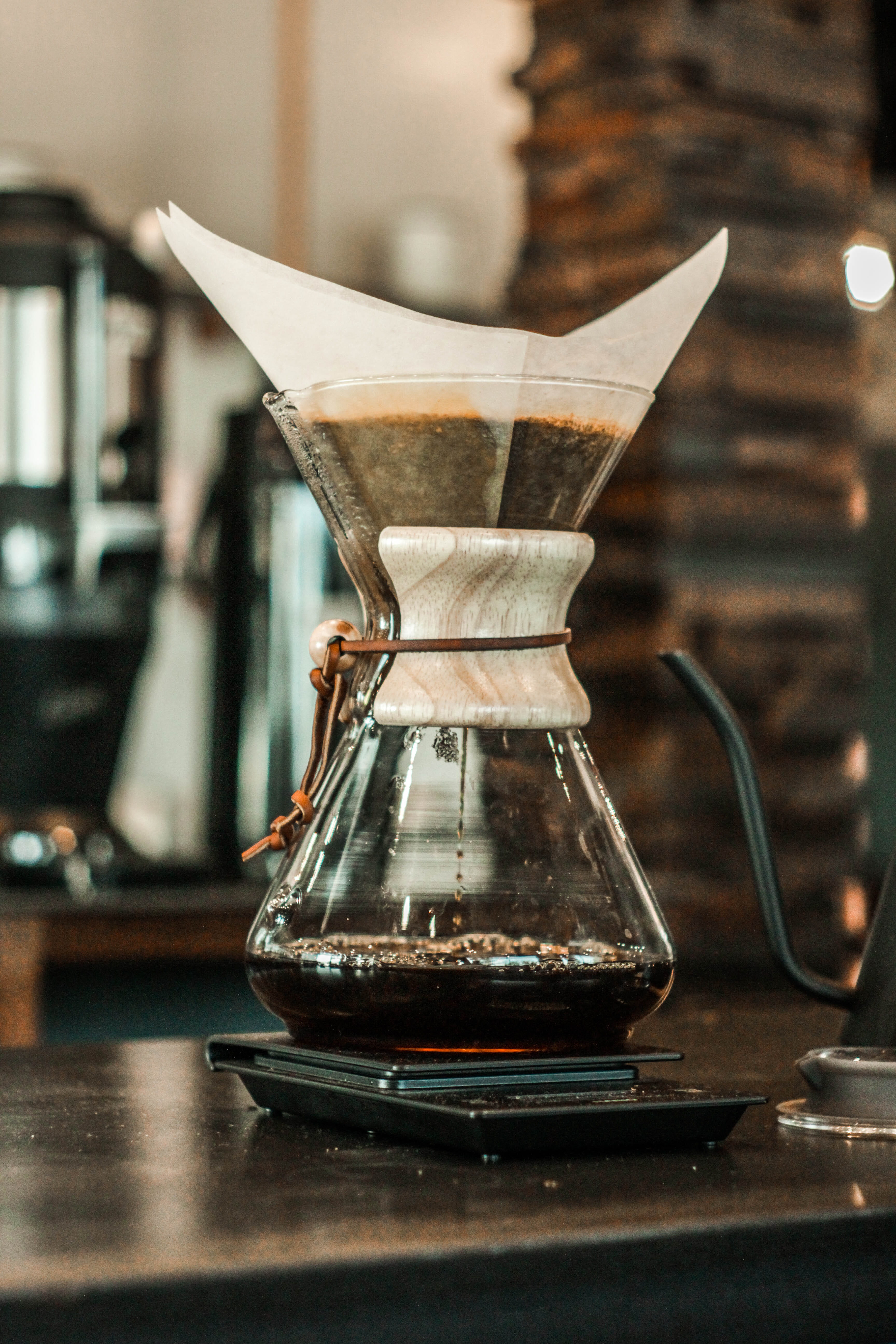 black, close-up, focus on foreground, drip, table, drink, kitchen, container, shallow, domestic kitchen, no people, home, appliance, brown, glass, restaurant, Phone HD Wallpaper