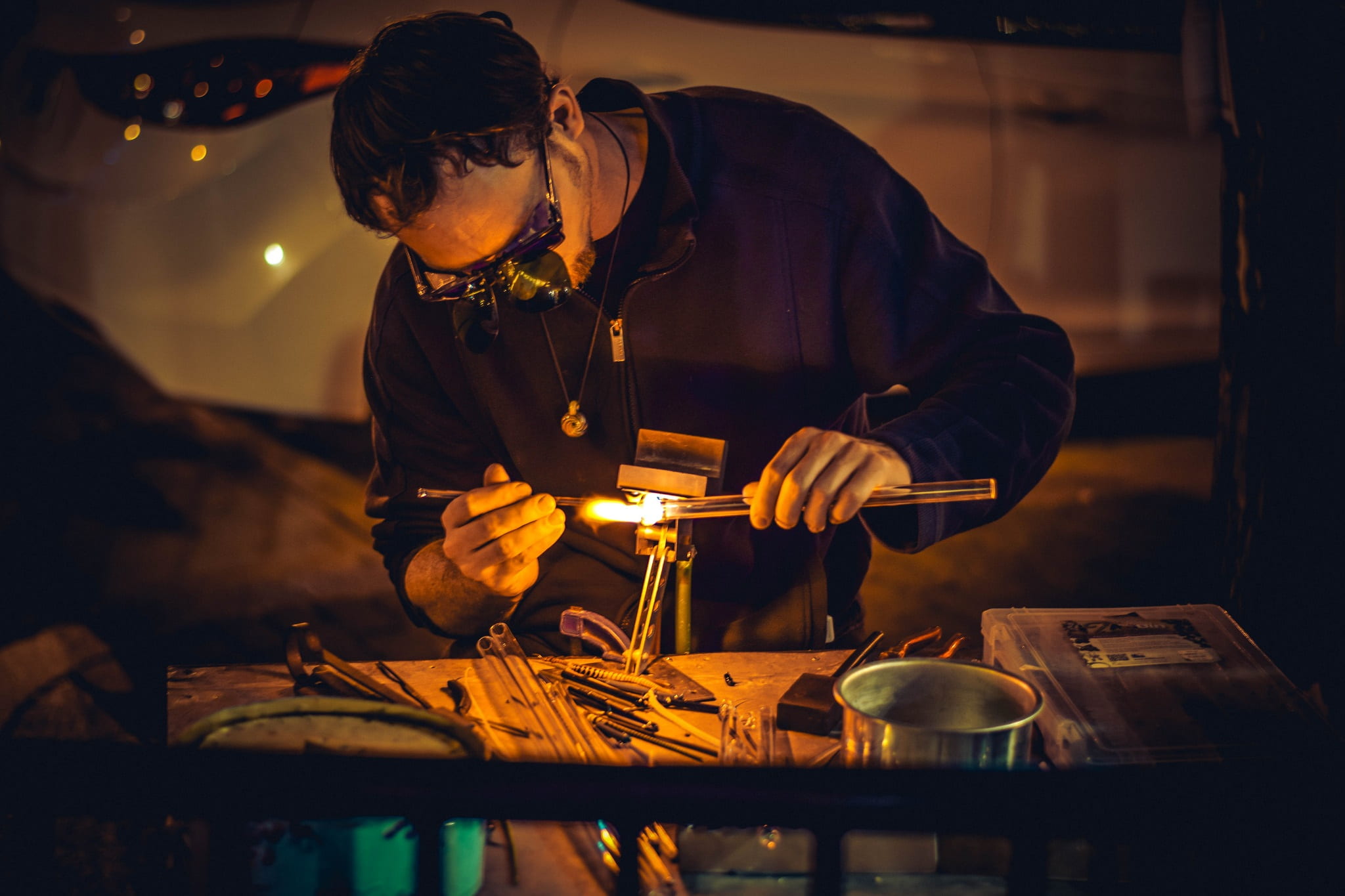 construction industry, equipment, one person, work tool, brown, indoors, working, men, standing, males, table, adult, business, night, hot glass, alloy, HD Wallpaper