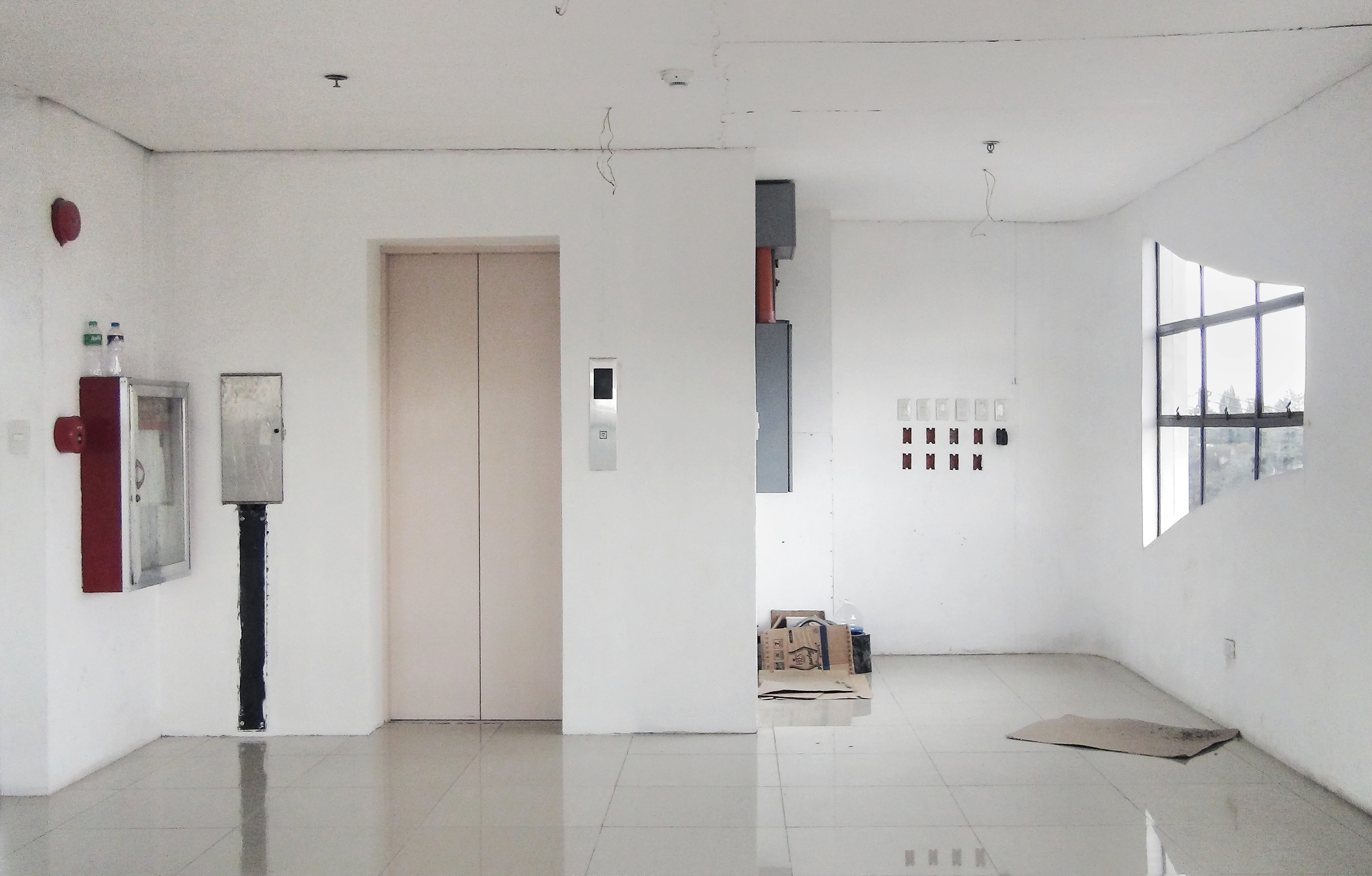 empty, ph, indoor, protection, absence, white, white color, pilipinas, building, firehose, apartment, architecture, loft, corridor, philippines, housing, HD Wallpaper