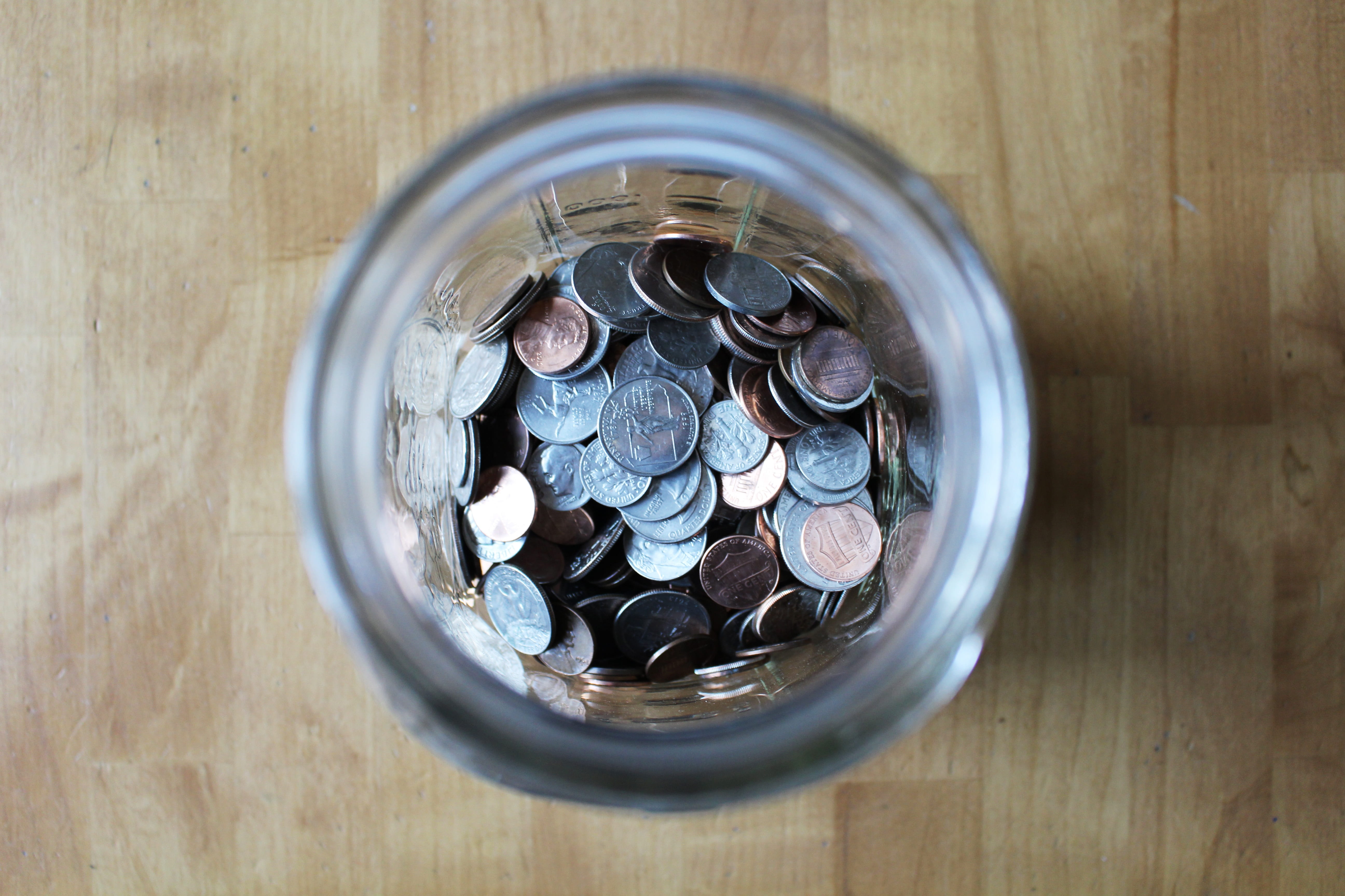 glass - material, money, gold, table, dime, quarter, shape, saving, nickel, jar, abundance, no people, wealth, coins, silver, business, us, american, finance, HD Wallpaper