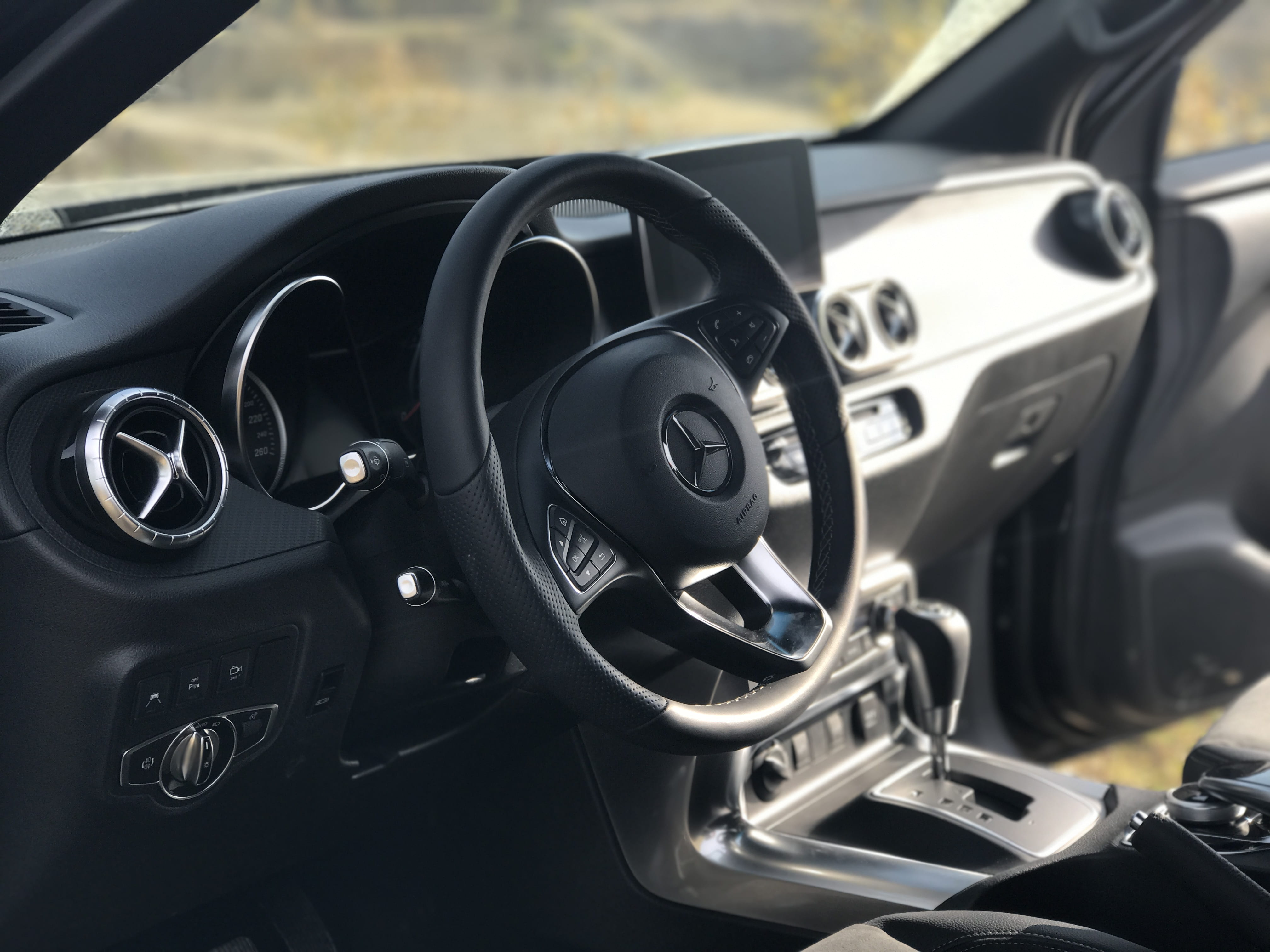 steering wheel, ventilation, speedometer, navi, indoors, car, dashboards, no people, close-up, vehicle, land vehicle, motor vehicle, pkw, dashboard, cockpit, HD Wallpaper