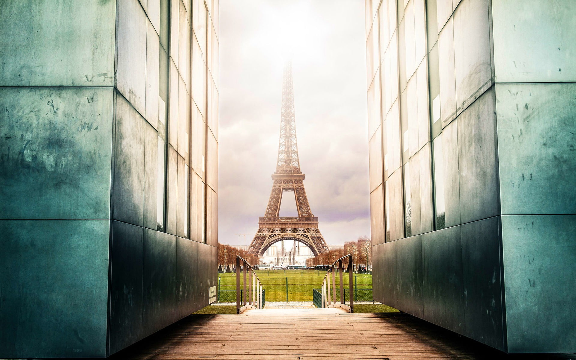 office building exterior, spire, nature, skyscraper, 1080P, tourism, travel, metal, architecture, the past, architectural feature, history, HD Wallpaper