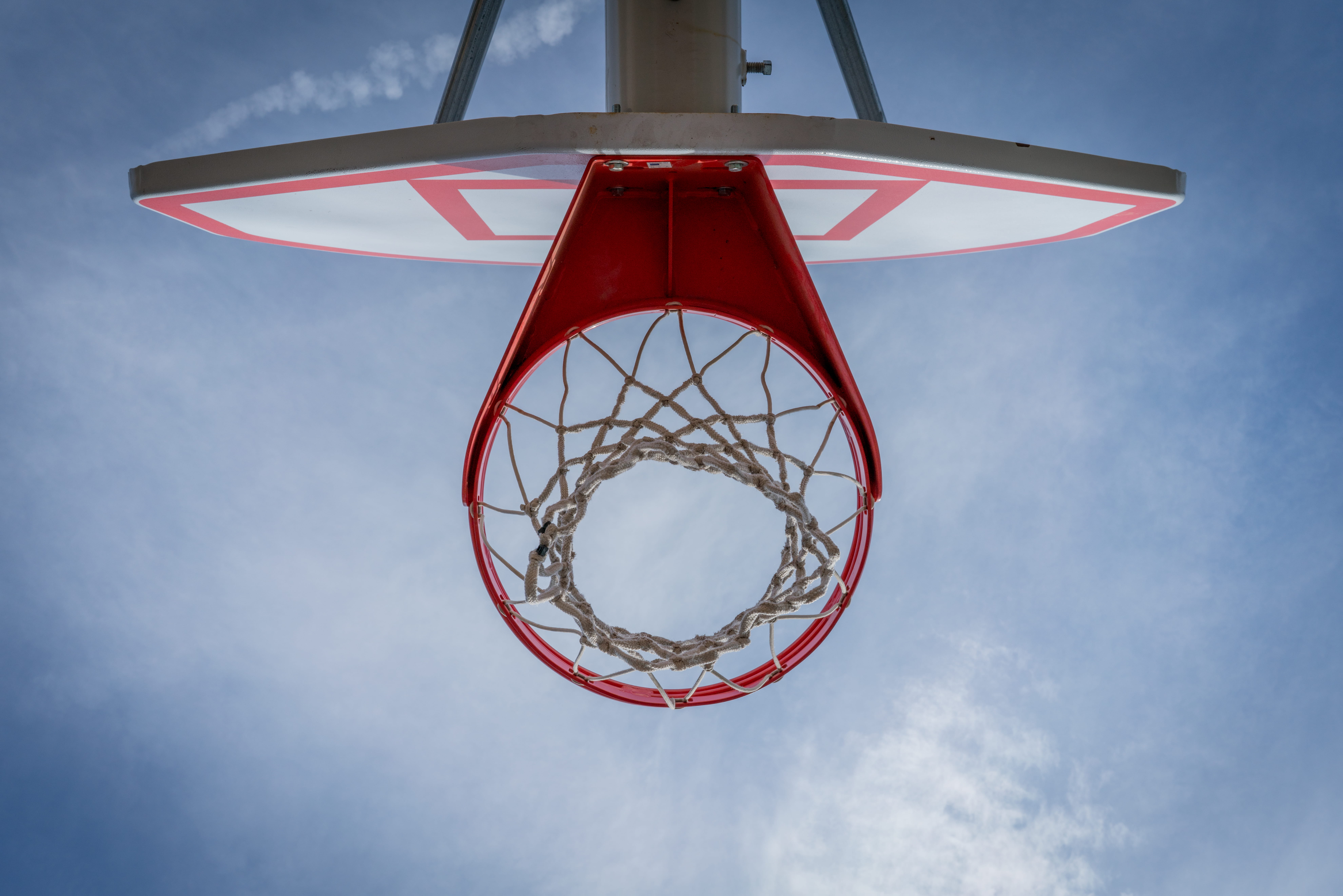 geometric shape, low, basketball - ball, net - sports equipment, circle, cloudy, red, no people, cloud - sky, blue, court, low angle view, flying, white, HD Wallpaper