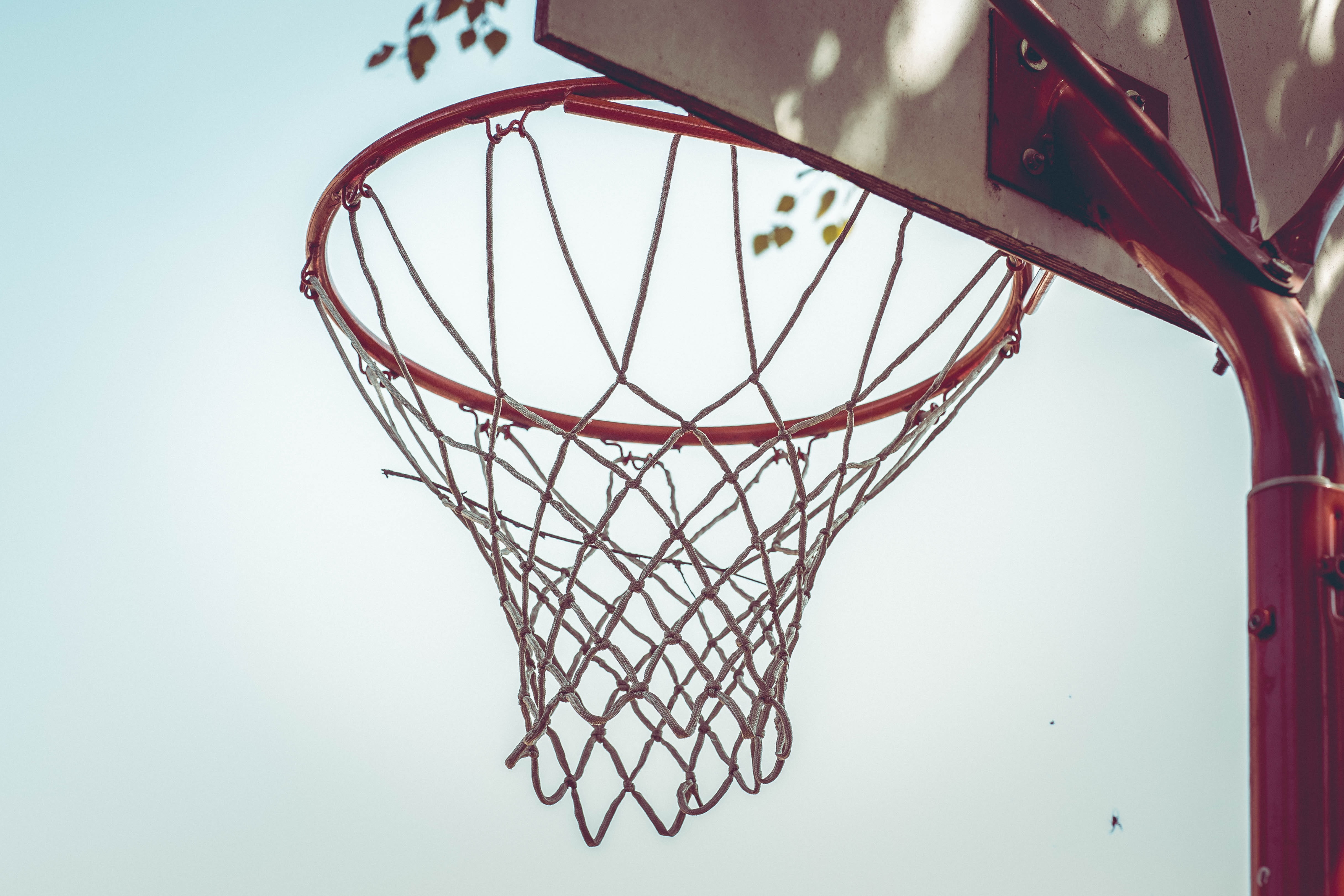 clear sky, architecture, outdoors, net - Sports Equipment, day, basket, nature, hoop, sports equipment, basketball, no people, arts culture and entertainment, HD Wallpaper