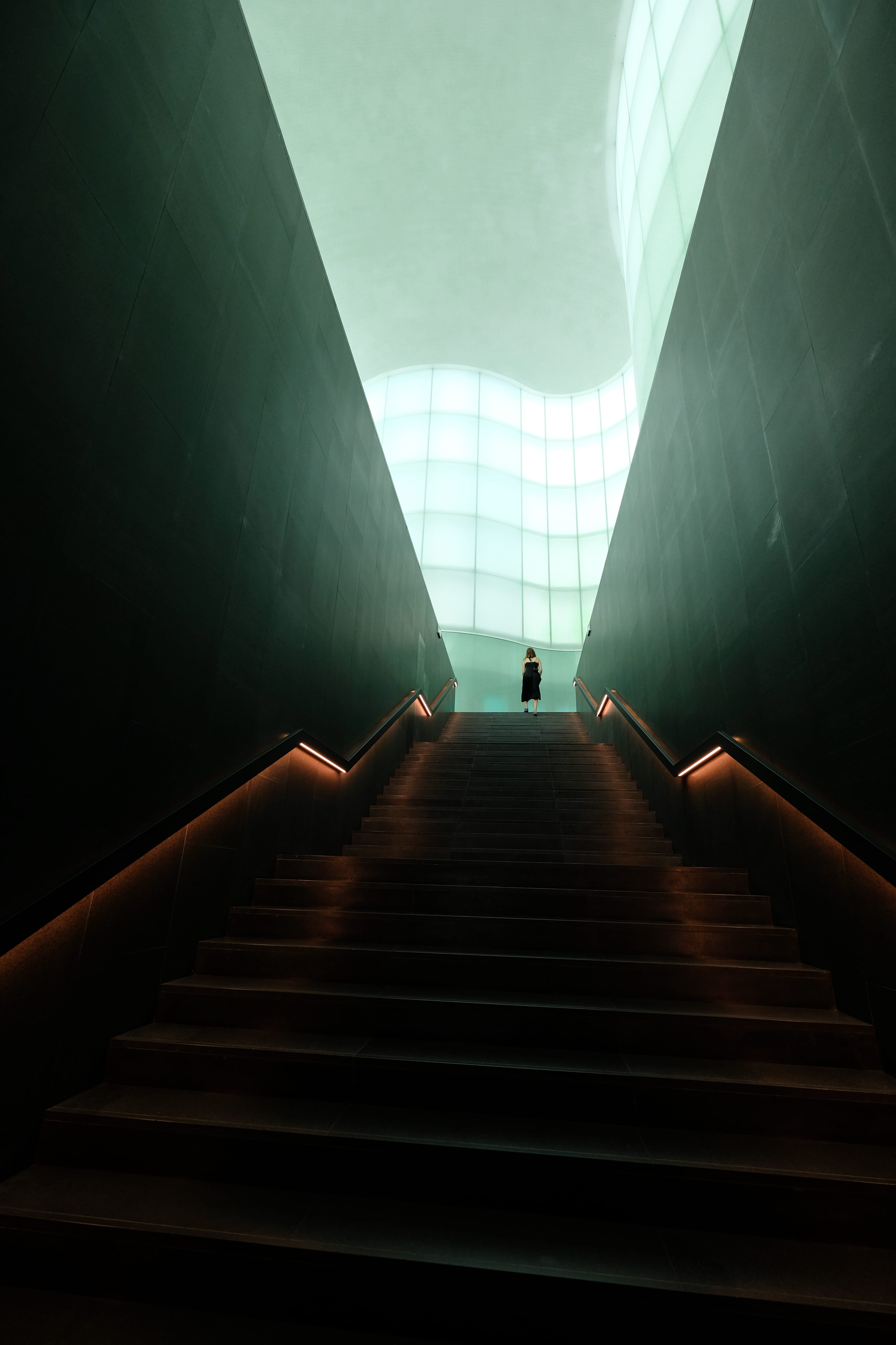day, direction, person, tunnel, woman, empty, contemporary, light, dark, architecture, 5K, staircase, city, absence, illuminated, low angle shot, subway, Phone HD Wallpaper