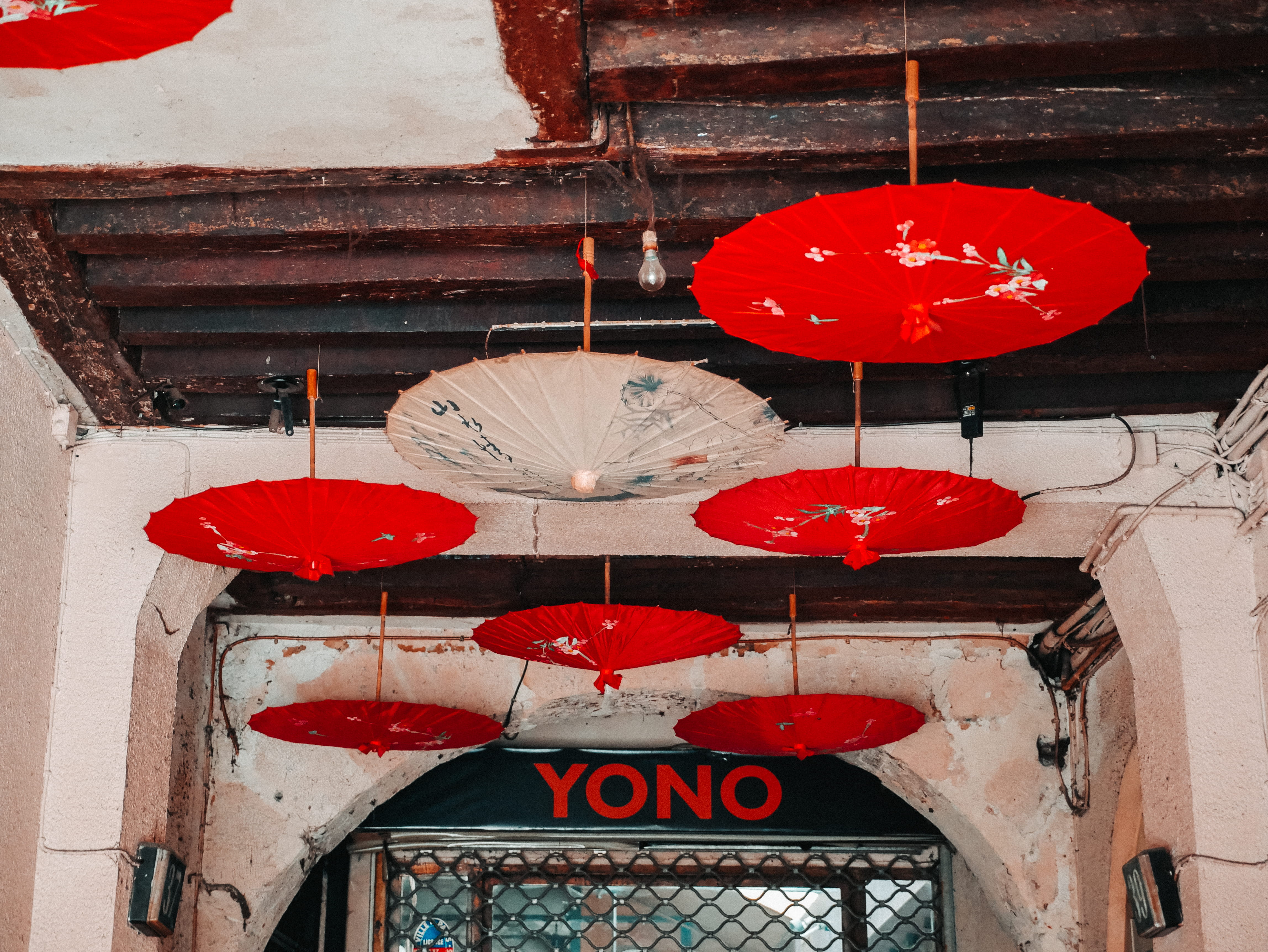chinese lantern, chinese, gurella, wood - material, no people, oriental, banister, lanterns, canopy, paris, western script, opened, vibrance, hanging, asian, HD Wallpaper