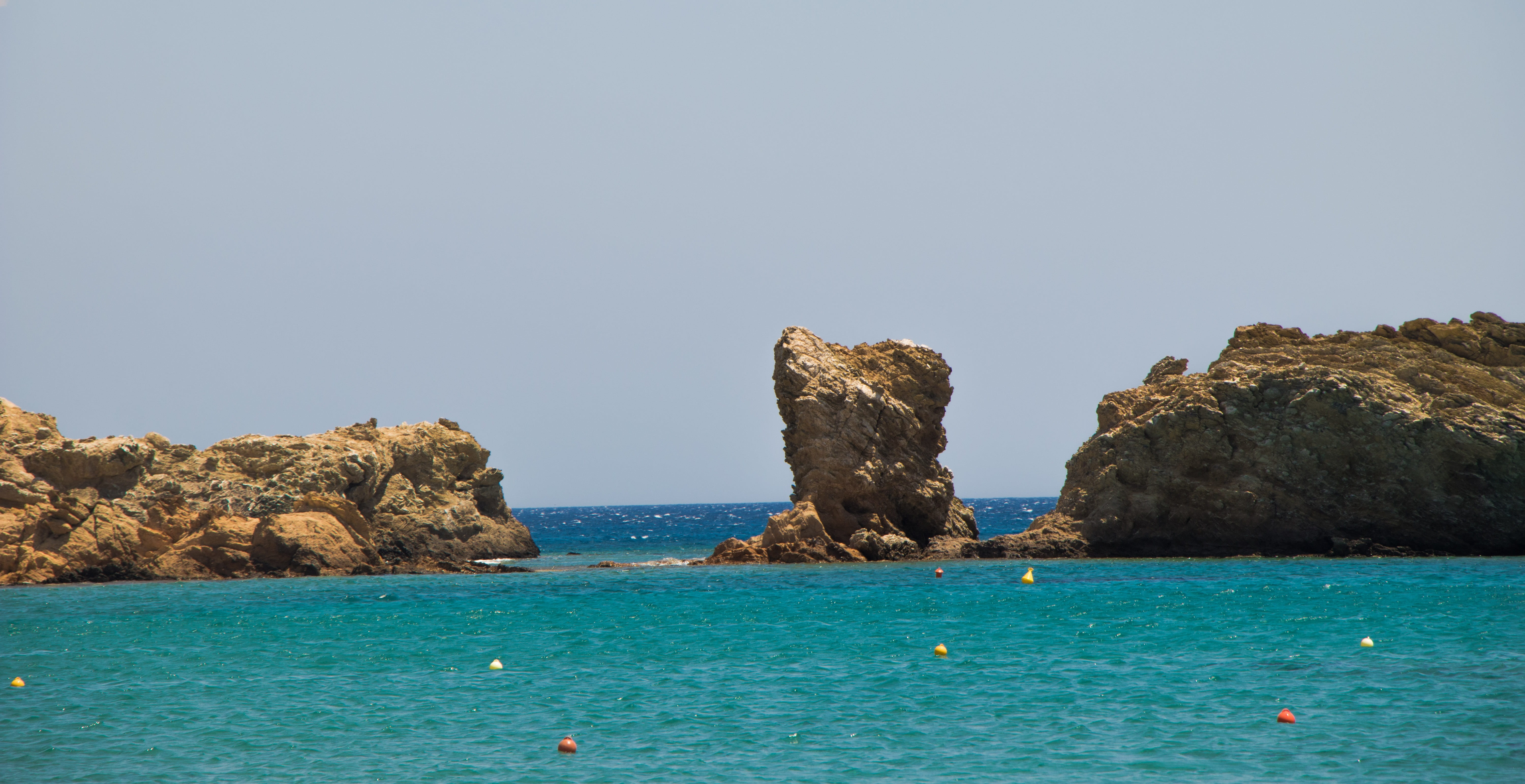 heat, blue, beach, scenics - nature, holiday, water, holidays, spacer, rock formation, weather, the coast, sunny, travel destinations, mountains, the waves, HD Wallpaper