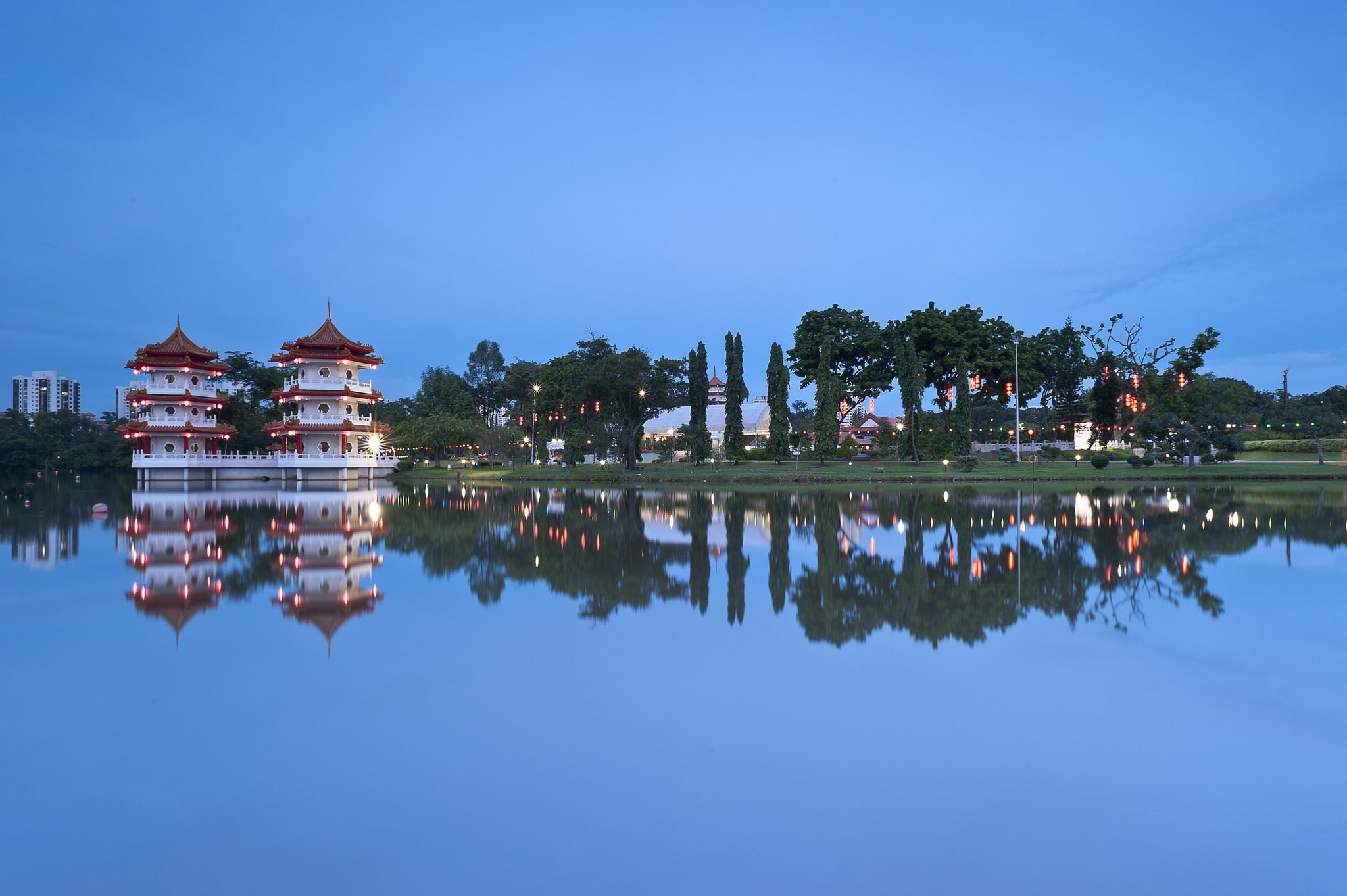 architecture, Chinese Garden, Singapore, the sky, 1080P, lake, the city-state, trees, the evening, reflection, blue, HD Wallpaper