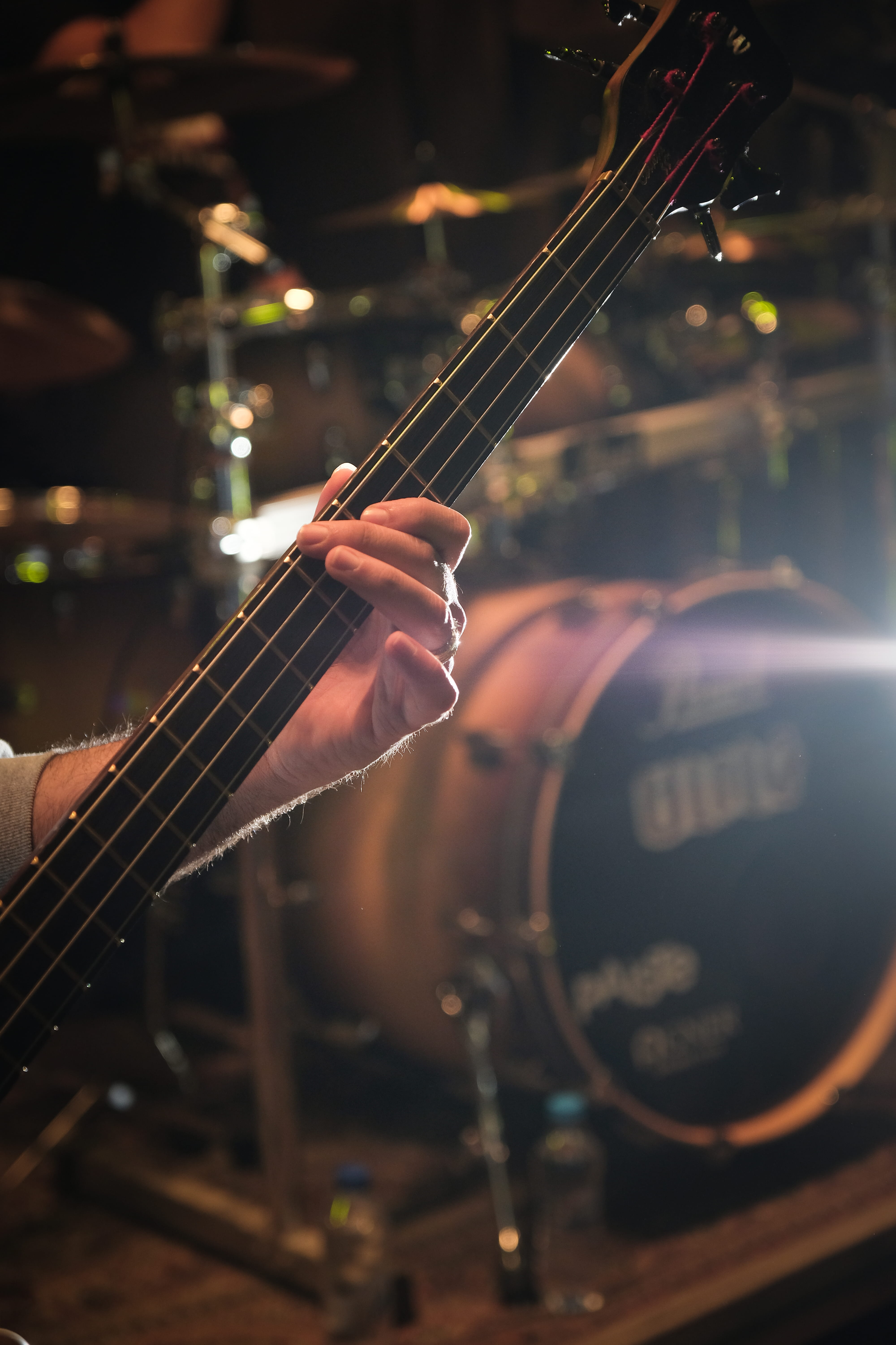 arts culture and entertainment, musical instrument, xt2, fujifilm, lights, godox, string instrument, human hand, skill, stage, leisure activities, music, Phone HD Wallpaper