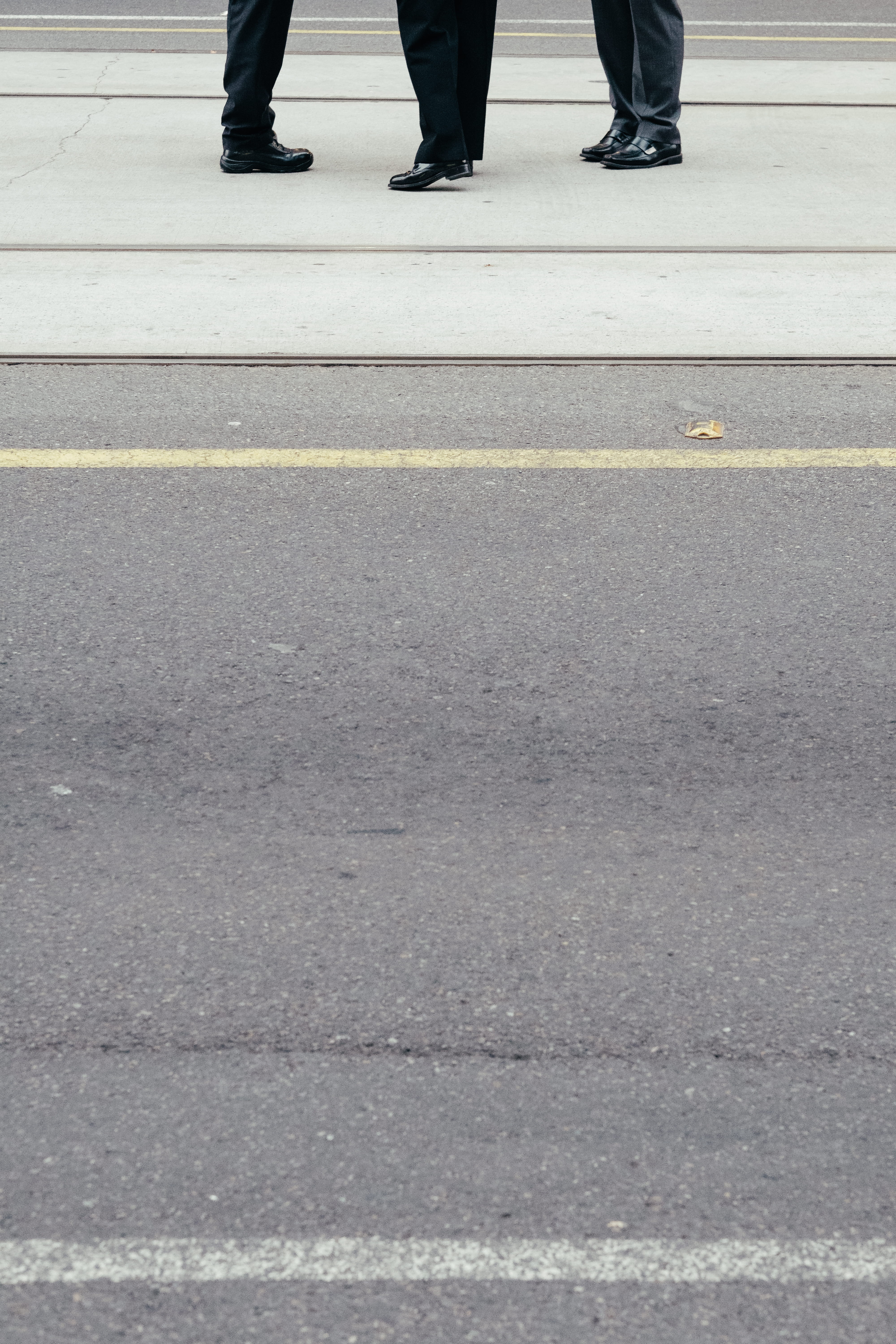 melbourne, symbol, color, human foot, human body part, footpath, floor, few, three, outdoors, stepping, standing, line, city, near, day, human leg, real people, Phone HD Wallpaper