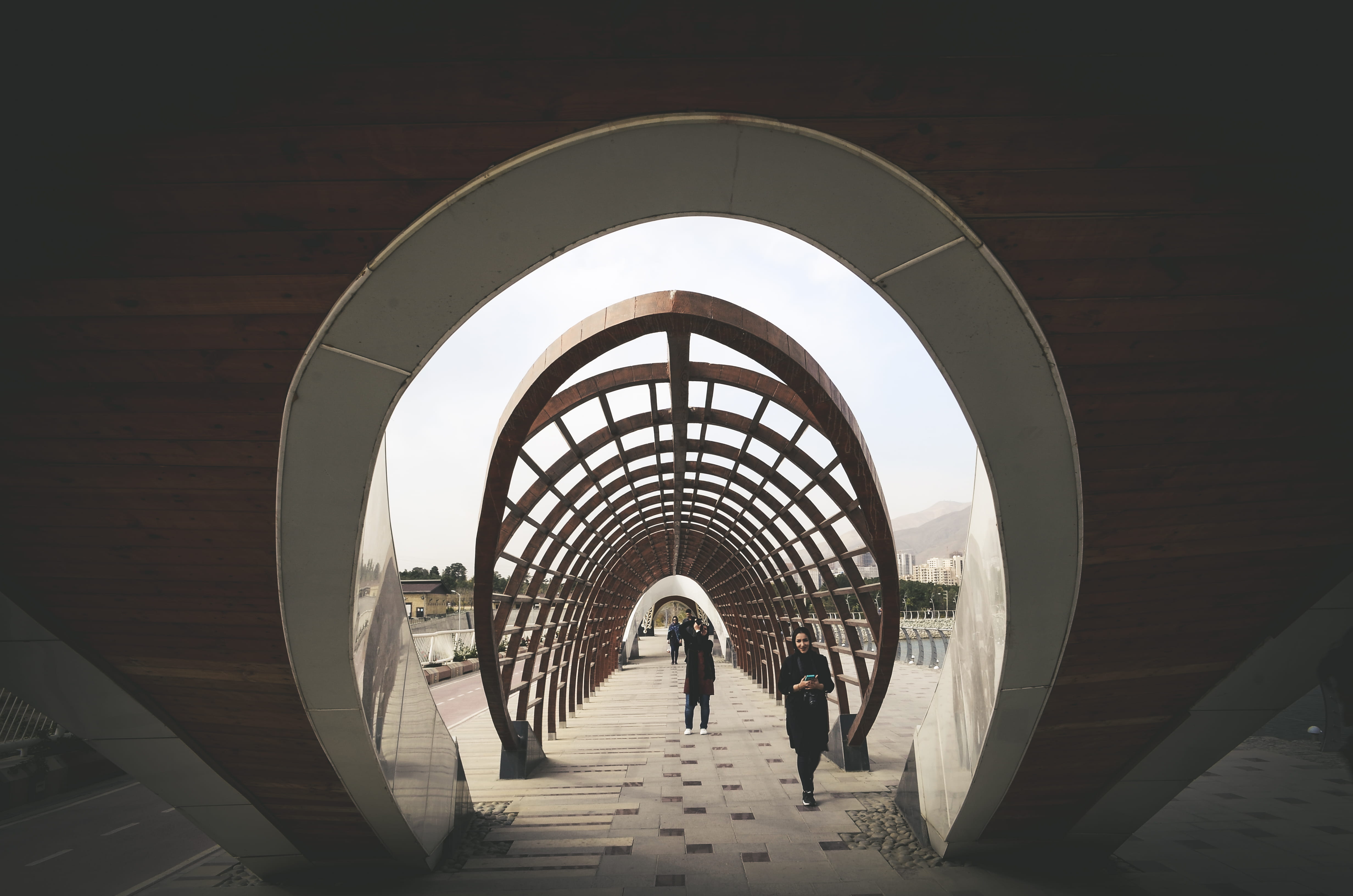 grade, adult, bridge, leisure activity, her, brown, walk, women, rear view, xtw, men, group of people, arch, gray, direction, corridor, tehran, peoples, HD Wallpaper