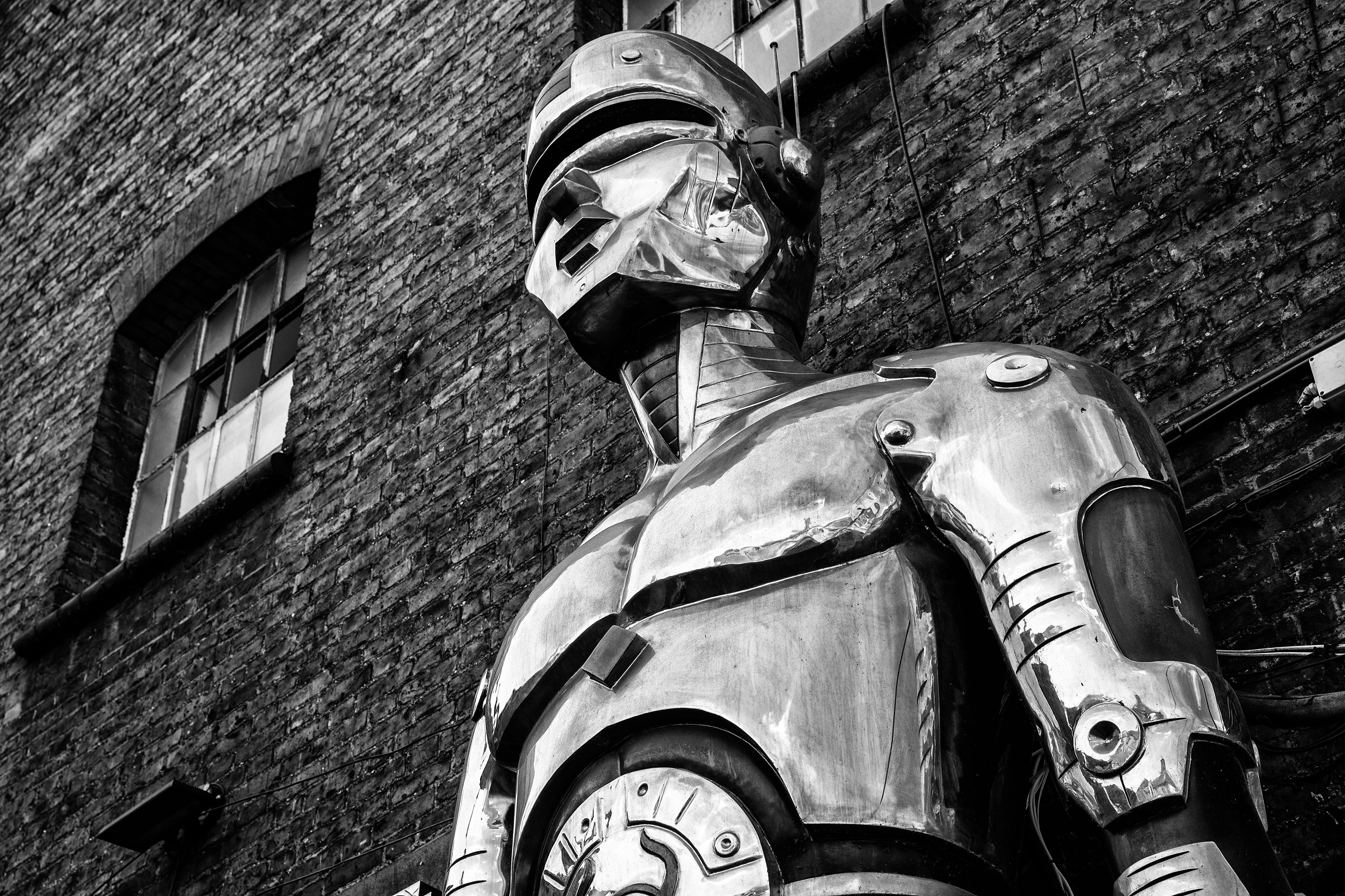 low angle view, day, no people, outdoors, human representation, white, statue, black, Camden, urban, central, creativity, art and craft, sculpture, built structure, HD Wallpaper