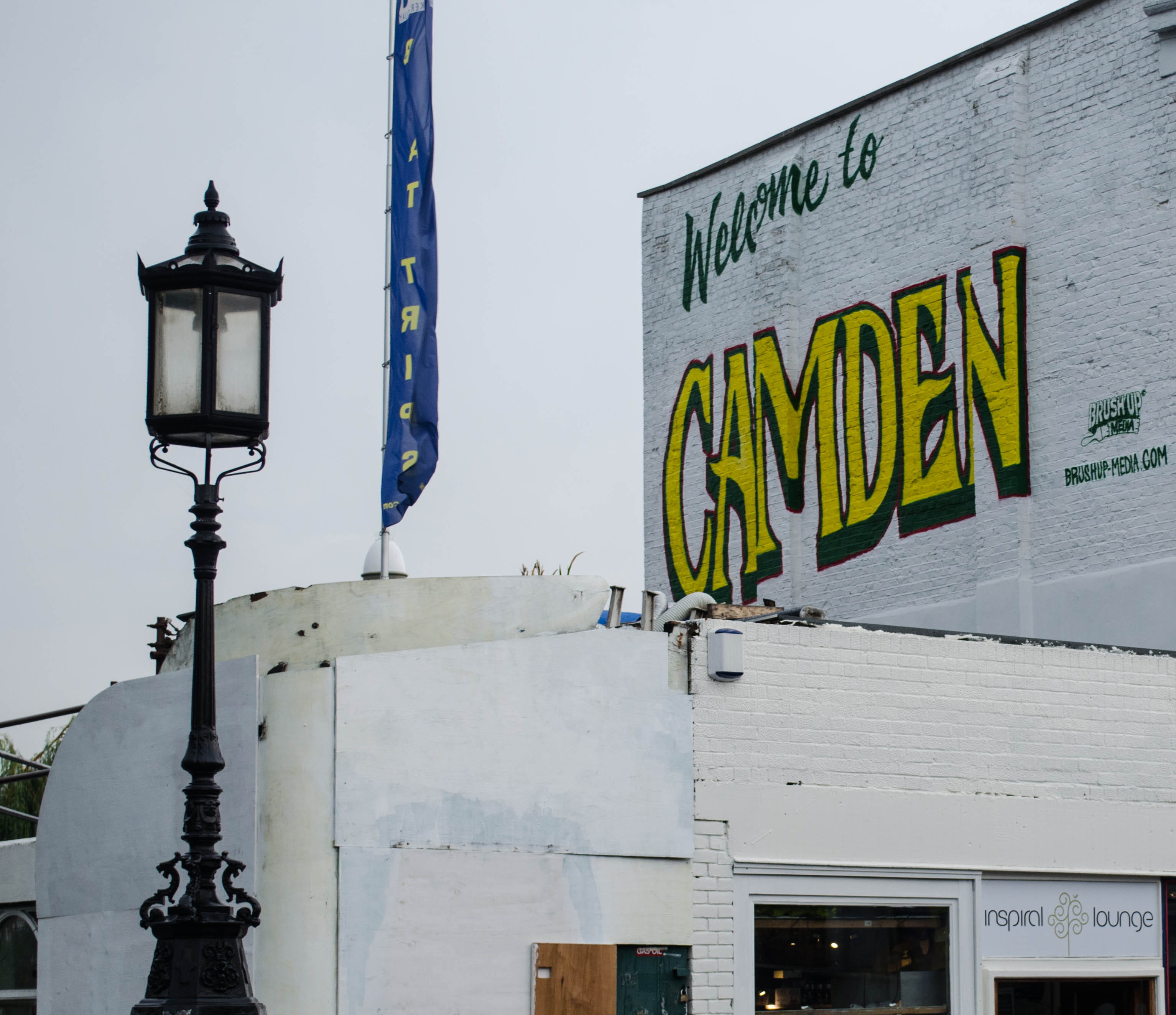 city, architecture, low angle view, day, nature, outdoors, wall - building feature, lighting equipment, electric lamp, camden town, communication, building, HD Wallpaper