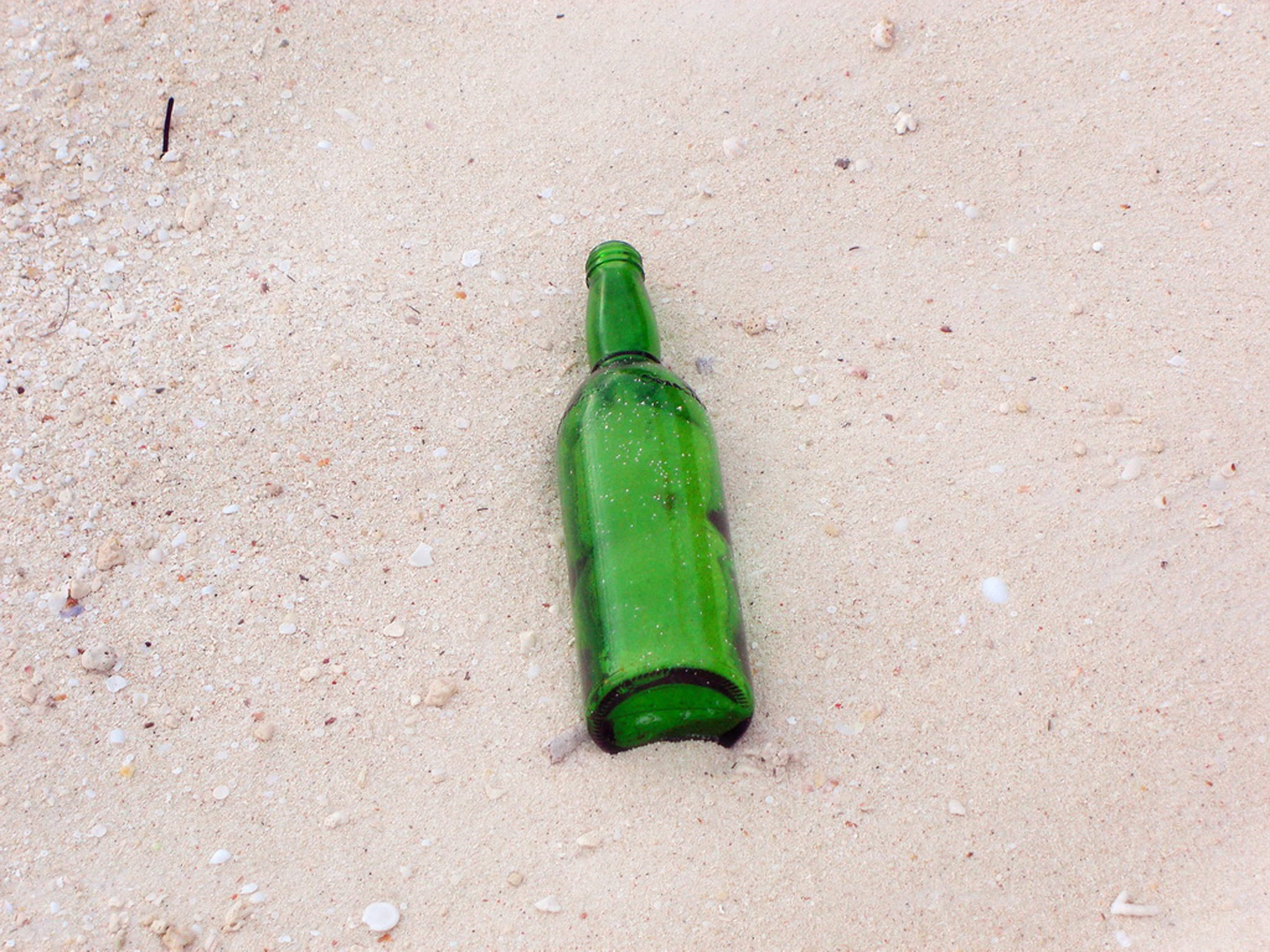 food and drink, still life, beer, nature, green color, sand, green, no people, glass bottle, close-up, single object, thirst, beer - alcohol, container, HD Wallpaper