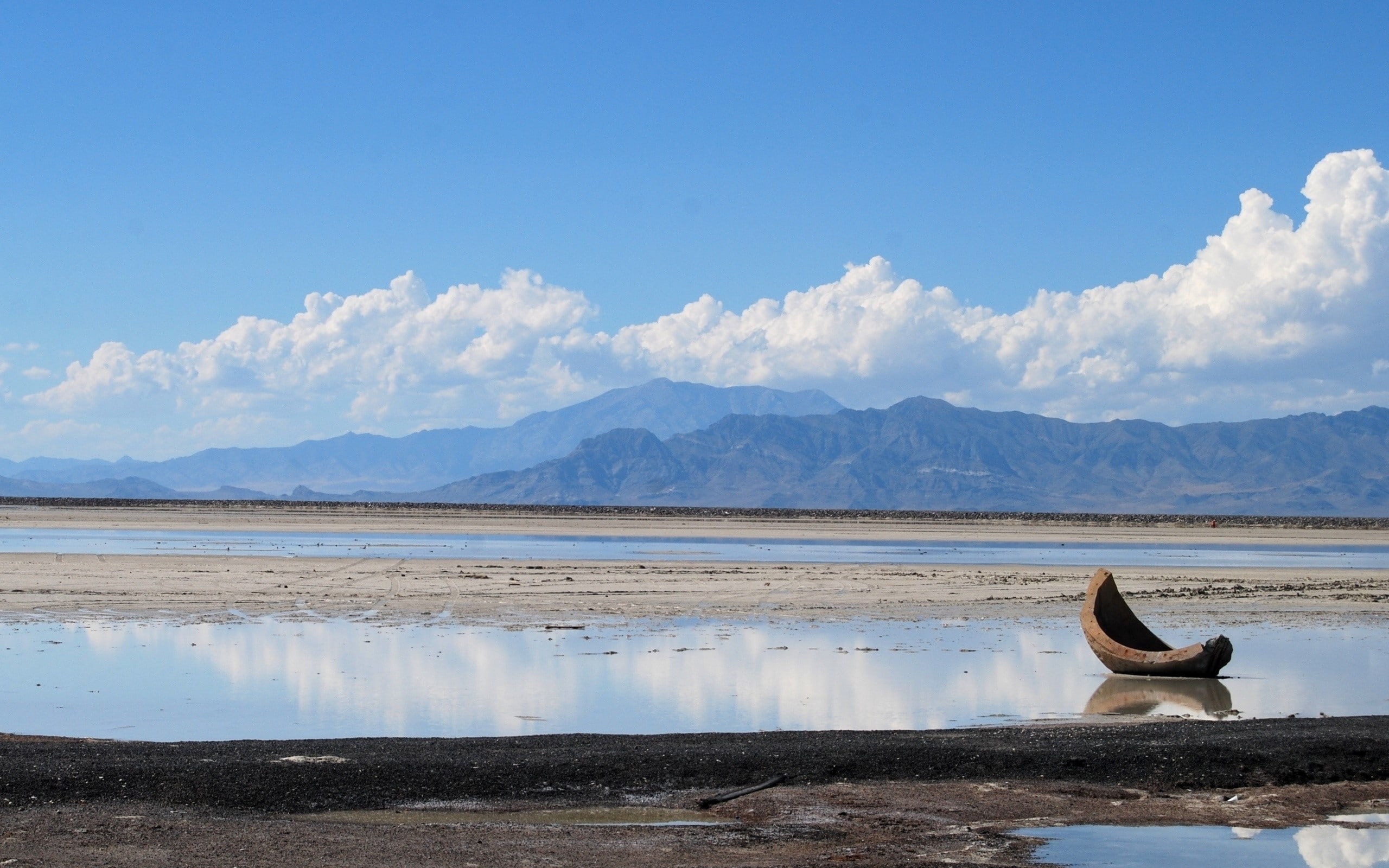 animal, Pools, Coast, no people, sky, Clouds, tranquil scene, Outflow, reflection, mountain range, animal themes, cloud - sky, Mountains, Distance, landscape, HD Wallpaper
