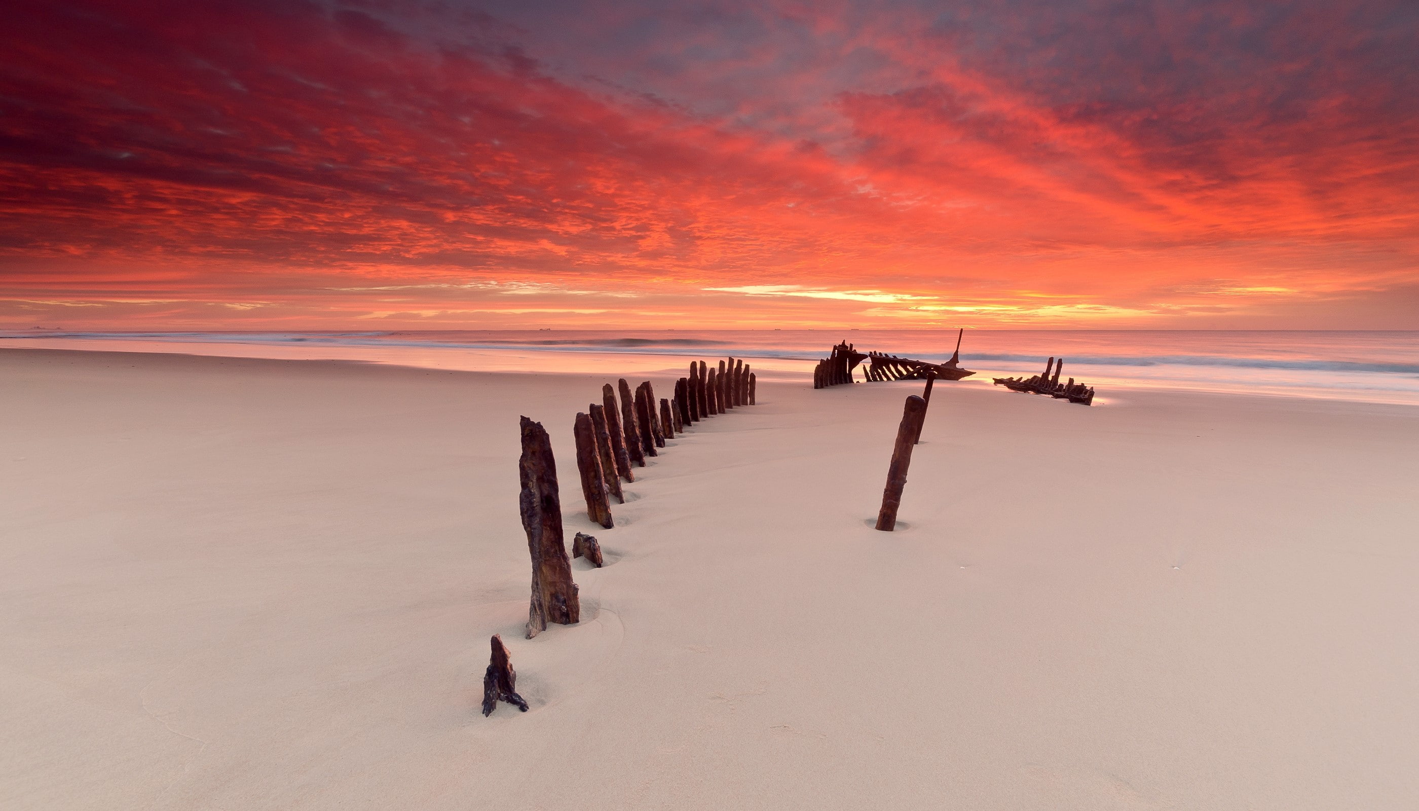 post, non-urban scene, tranquility, Outflow, 2K, horizon over water, sea, Columns, land, sunset, Beach, wood - material, Evening, Silence, scenics - nature, HD Wallpaper