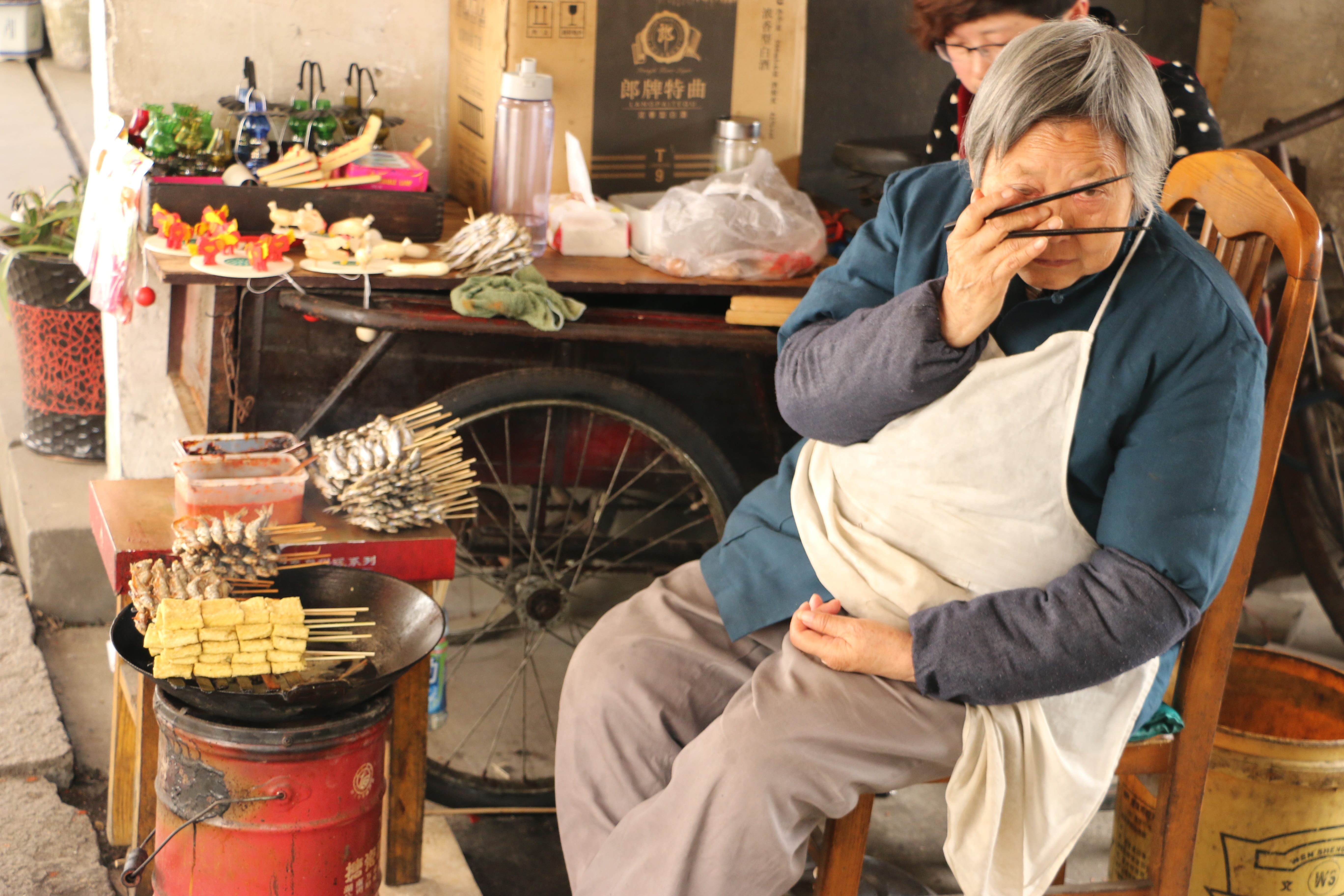business, sitting, chair, expression, small business, consumerism, food, real people, womens, three quarter length, day, males, senior adult, suigo city claims, HD Wallpaper