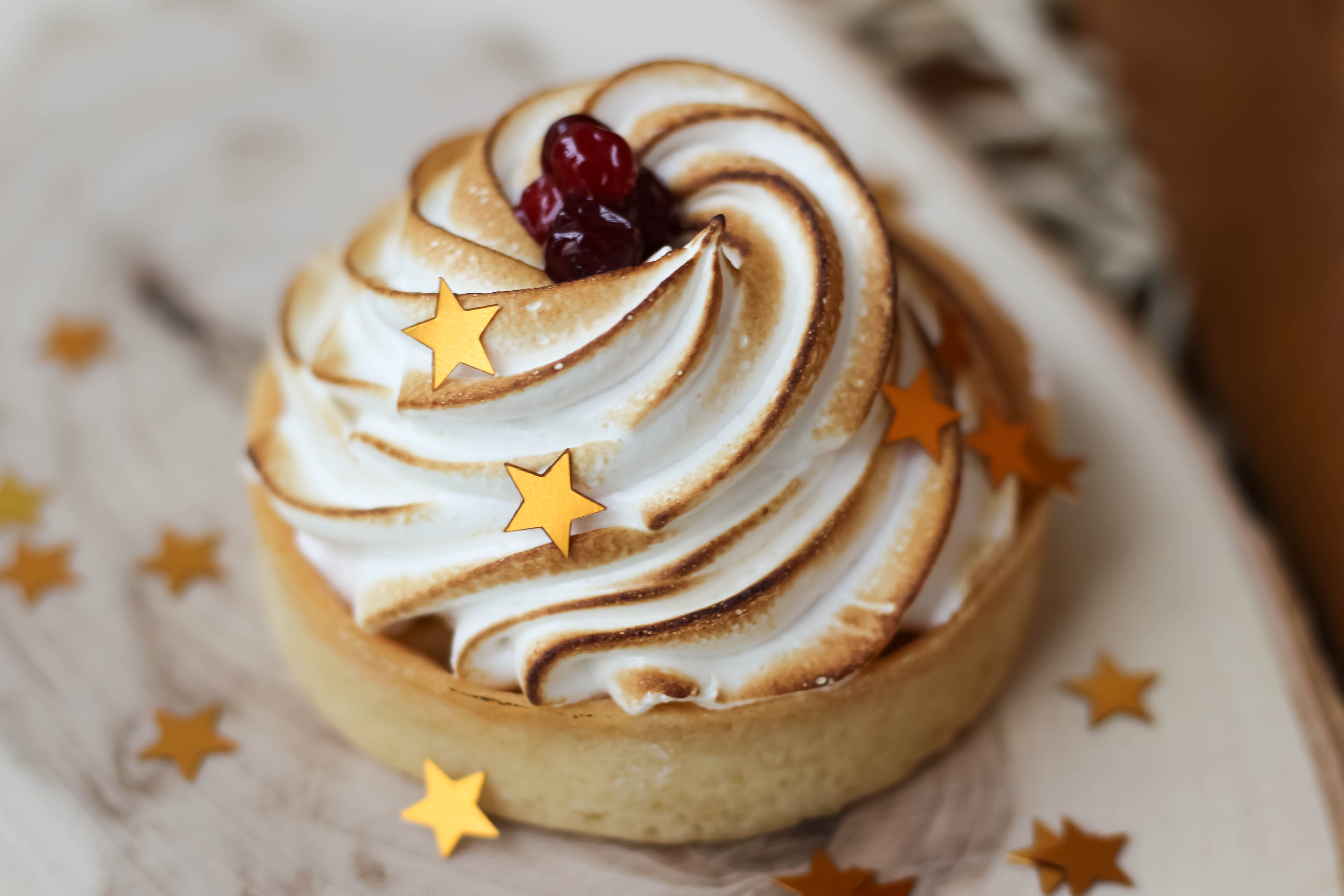dessert, ready-to-eat, freshness, temptation, sweet, indulgence, breakfast, french food, yummy, unhealthy eating, sweetness, bakery, cream, food, baking, HD Wallpaper