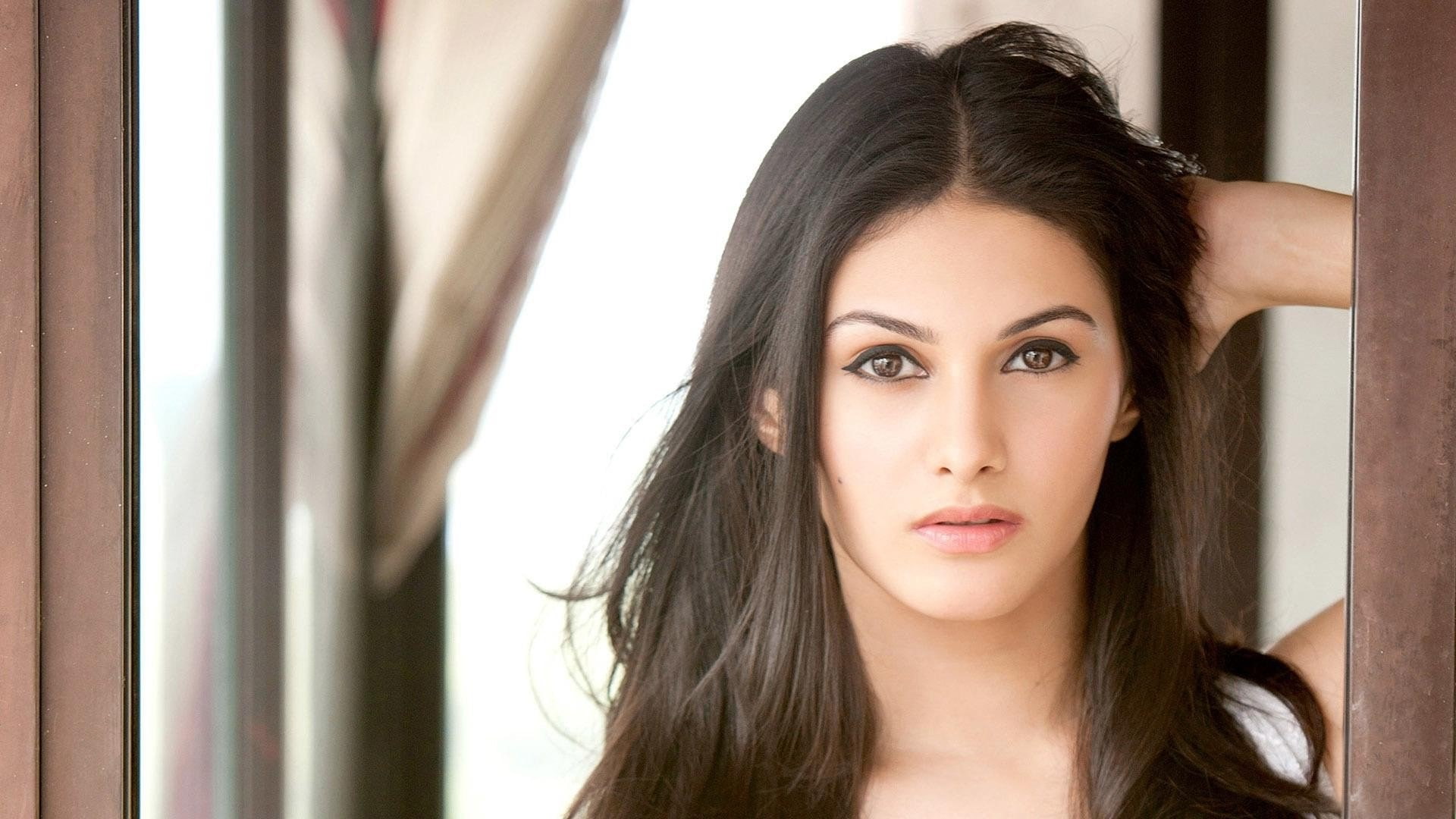 1080P, amyra dastur amazing   download, HD Wallpaper