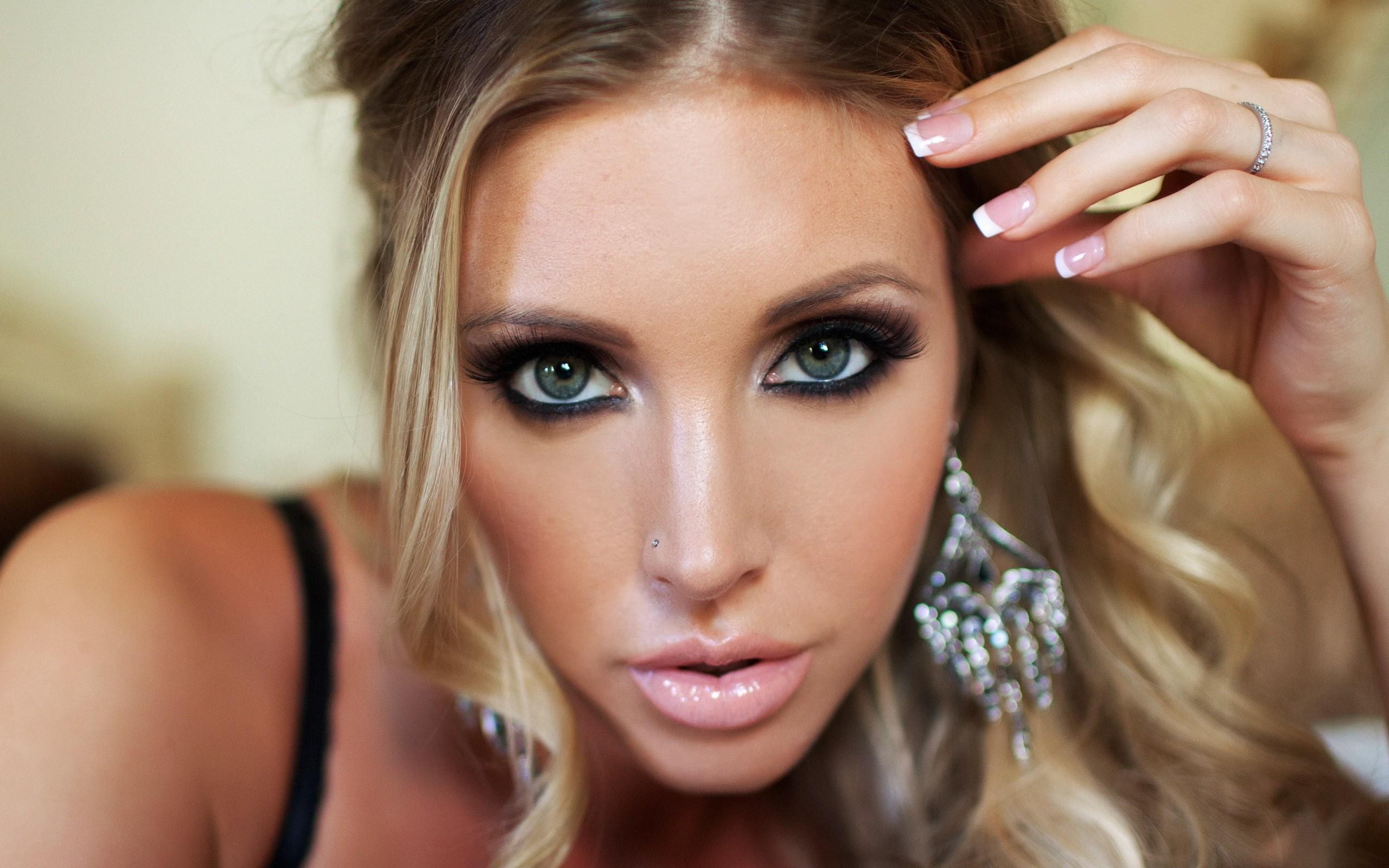 2K, green, girl, piercing, manicure, eyed, eyes, green-eyed,  eyes, makeup, HD Wallpaper
