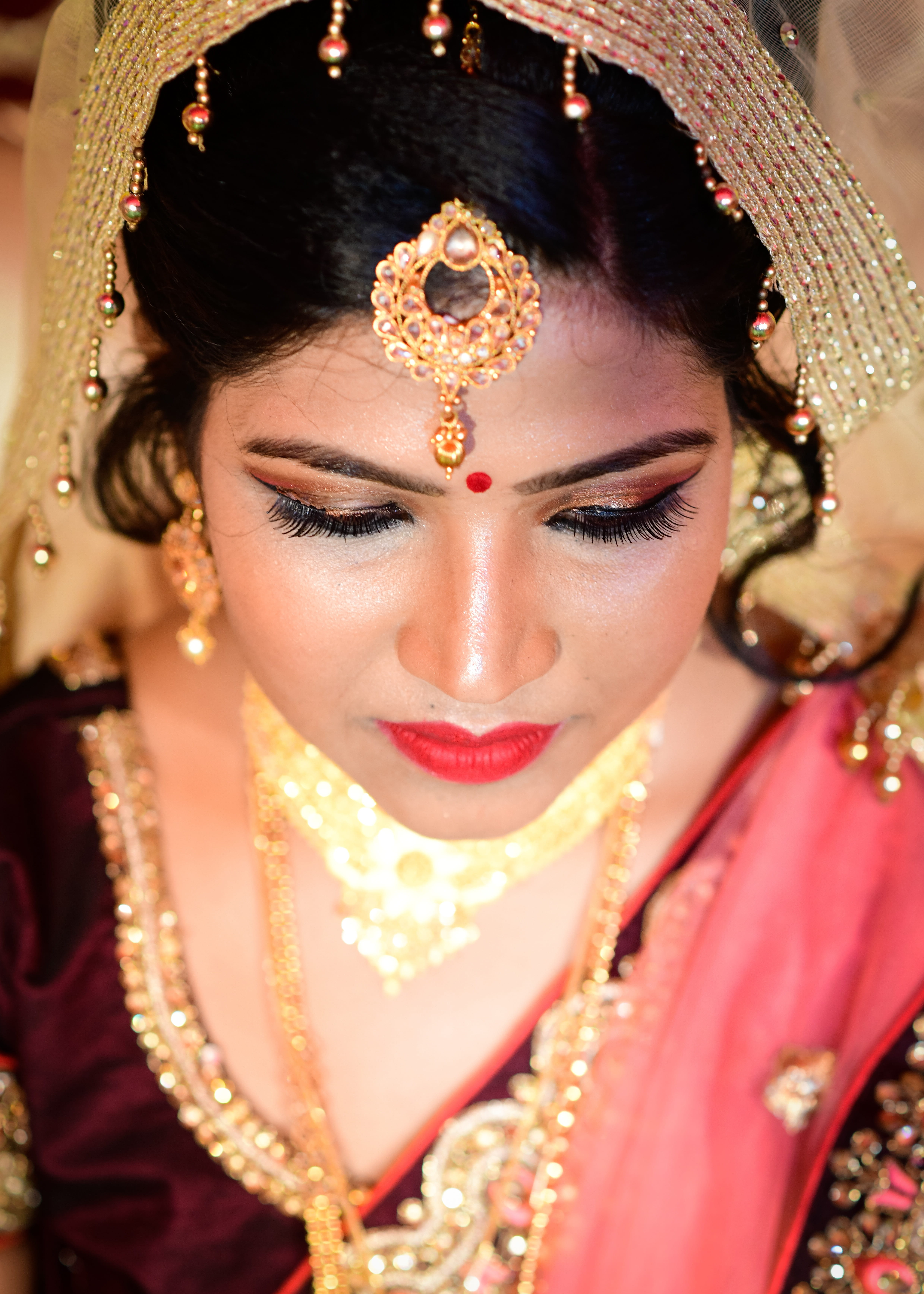 wedding, young adult, veil, women, one person, celebration, adult, newlywed, festival, jewelry, wedding ceremony, 5K, bride, event, young women, lifestyles, Phone HD Wallpaper