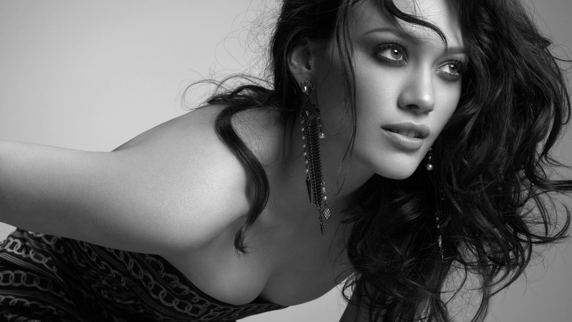 hair, chest, dress, girl, hilary, hilary duff, 1080P, duff, HD Wallpaper